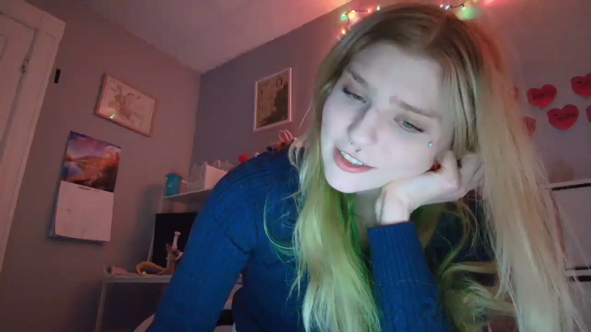 Gallery image thumbnail from DuckChan0's myfreecams stream on, 01/28/2026, 17:49 image 14 of 20