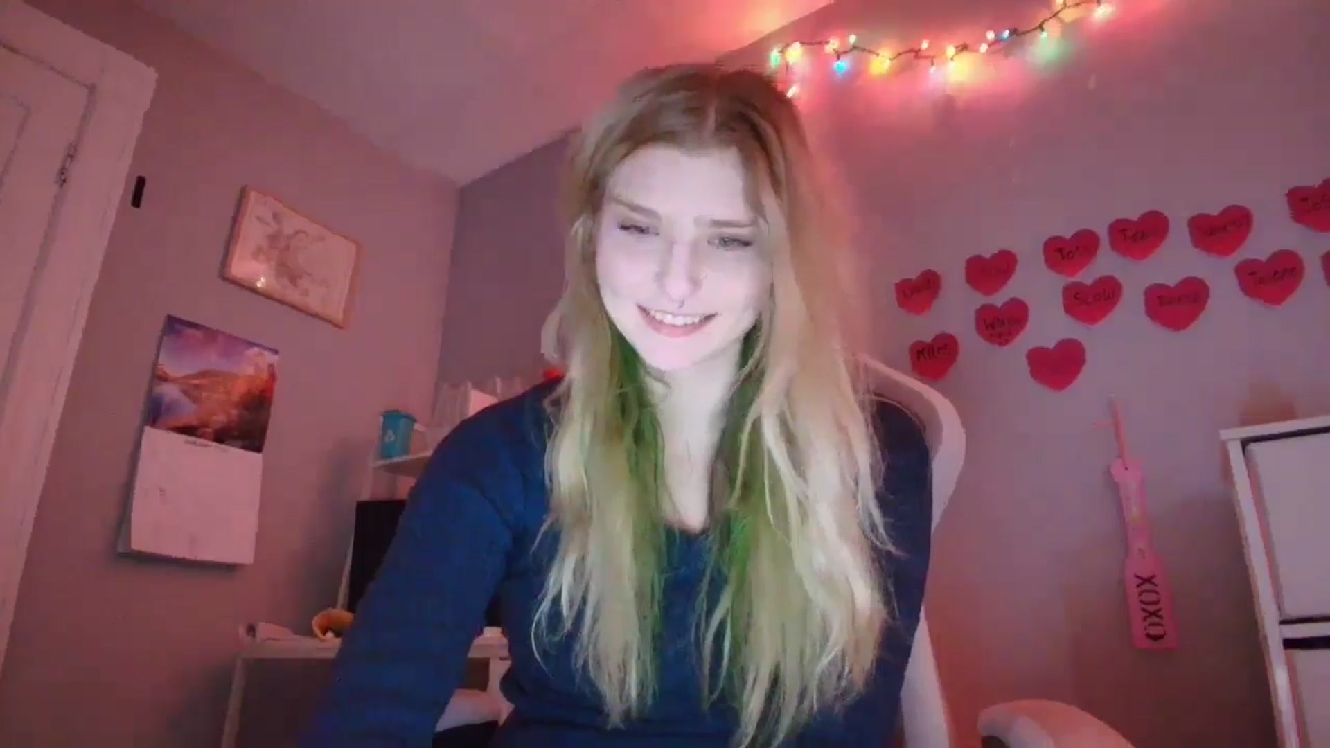 Gallery image thumbnail from DuckChan0's myfreecams stream on, 01/28/2026, 17:49 image 9 of 20