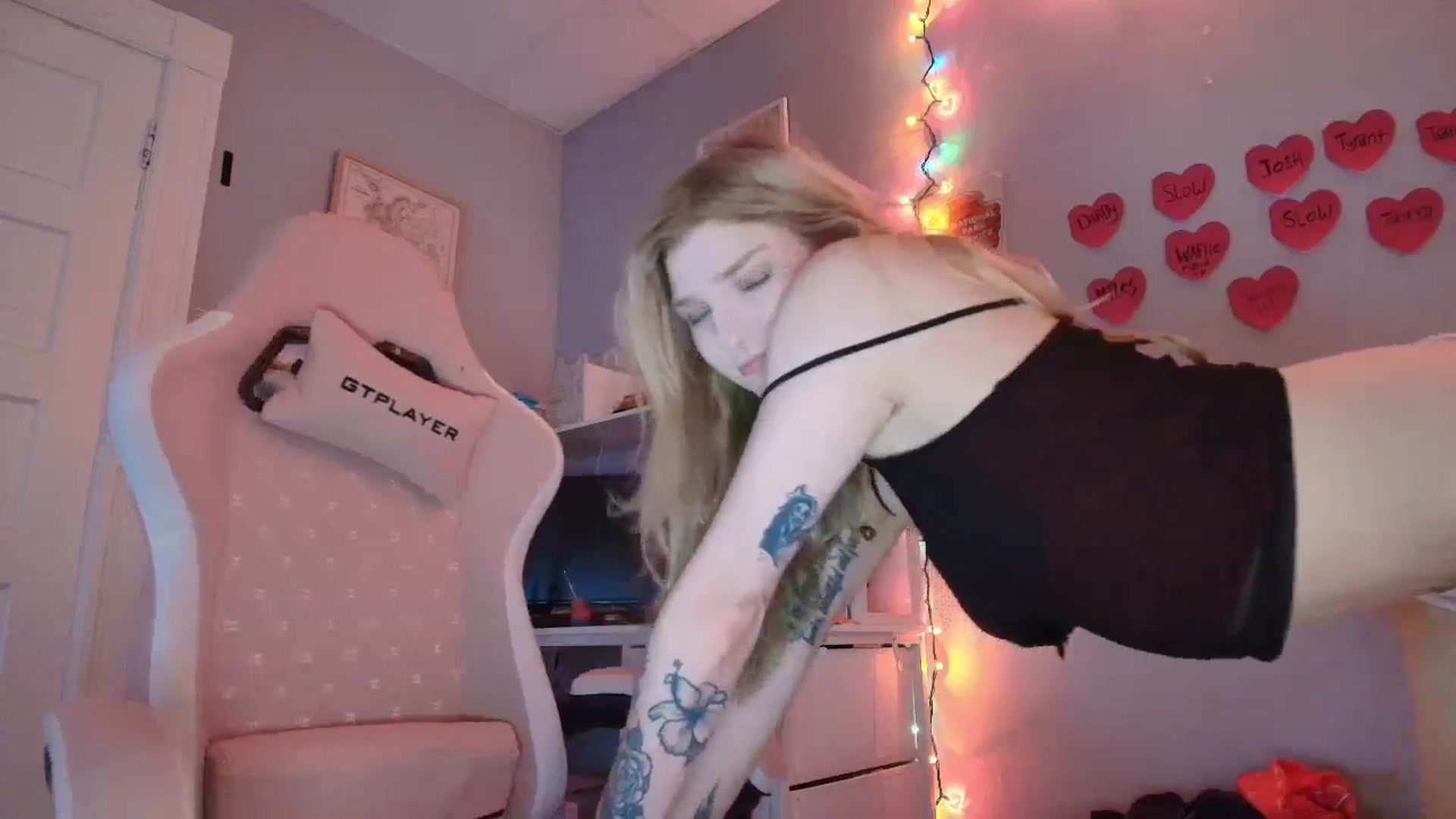 Gallery image thumbnail from DuckChan0's myfreecams stream on, 01/29/2026, 16:08 image 9 of 20