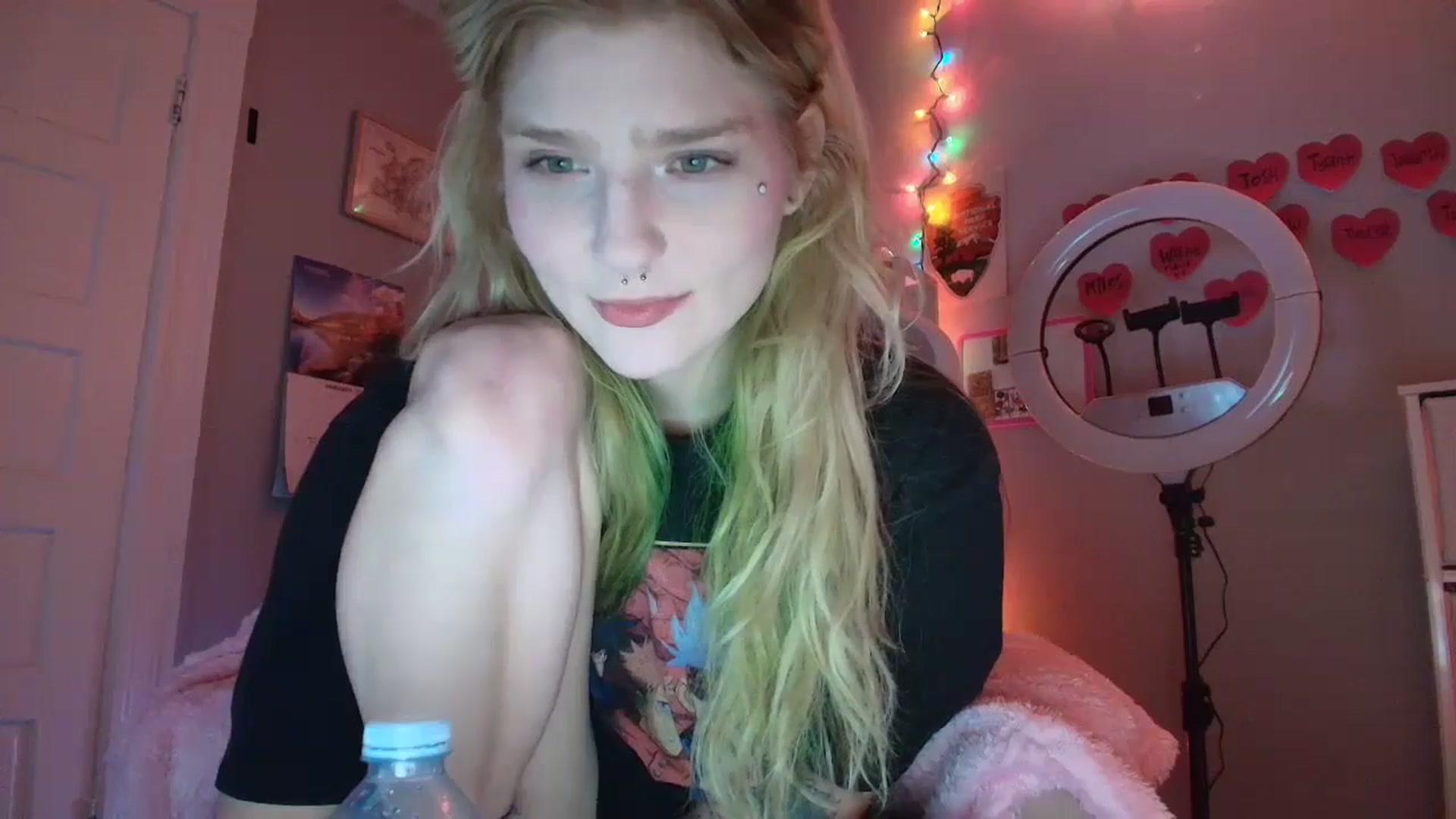 Gallery image thumbnail from DuckChan0's myfreecams stream on, 01/30/2026, 02:28 image 11 of 20