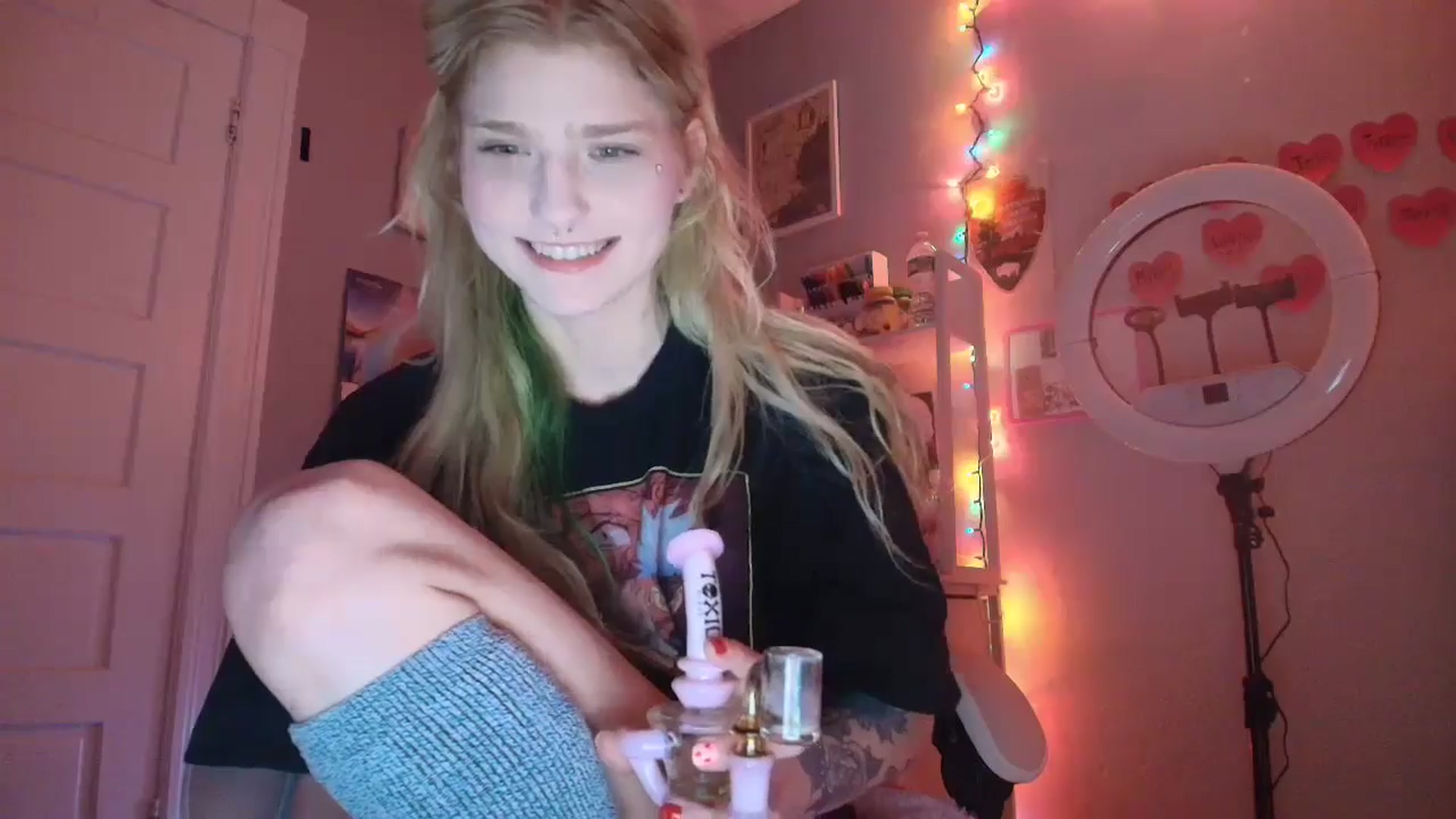 Gallery image thumbnail from DuckChan0's myfreecams stream on, 01/30/2026, 02:28 image 8 of 20