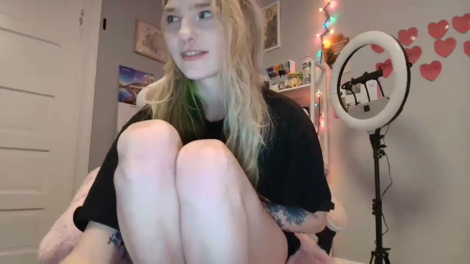 Gallery image thumbnail from DuckChan0's myfreecams stream on, 01/30/2026, 16:09 image 2 of 20