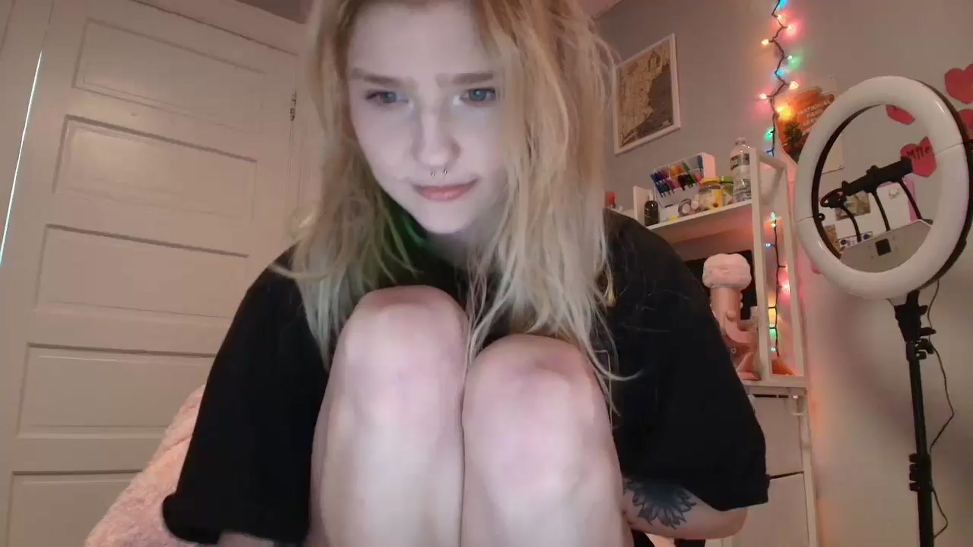 Gallery image thumbnail from DuckChan0's myfreecams stream on, 01/30/2026, 16:09 image 5 of 20