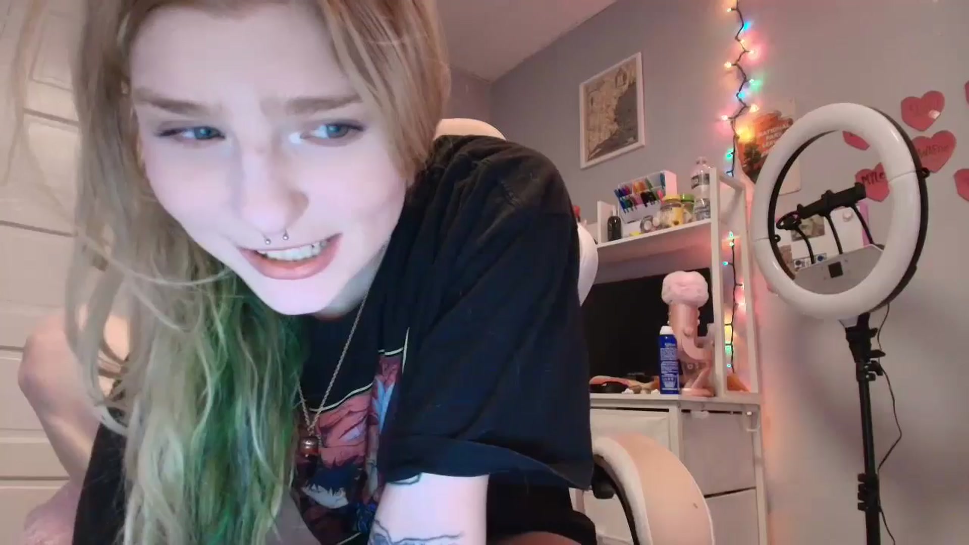 Gallery image thumbnail from DuckChan0's myfreecams stream on, 01/30/2026, 16:09 image 12 of 20