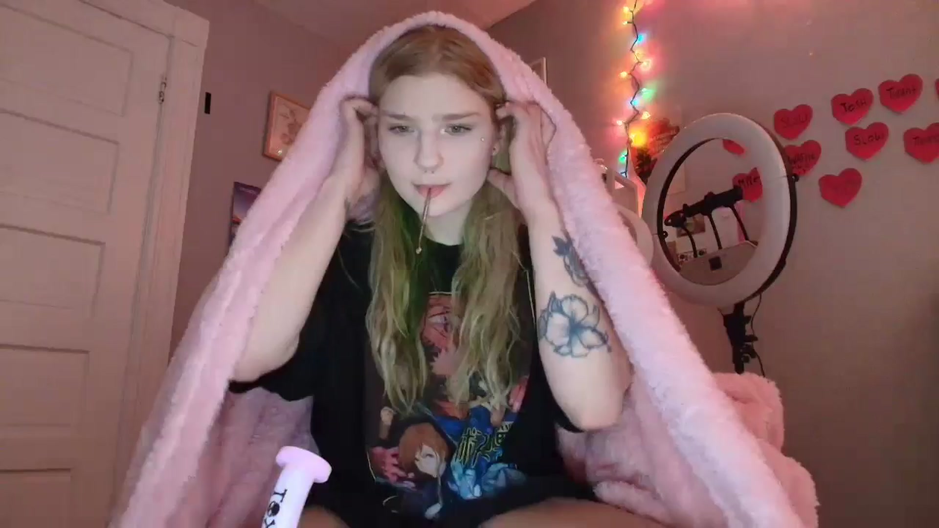 Gallery image thumbnail from DuckChan0's myfreecams stream on, 01/30/2026, 16:46 image 4 of 20