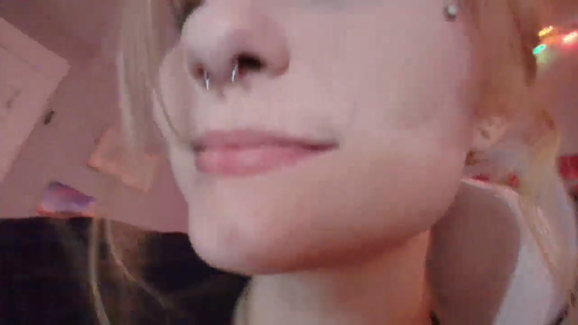 Gallery image thumbnail from DuckChan0's myfreecams stream on, 01/30/2026, 18:04 image 15 of 20