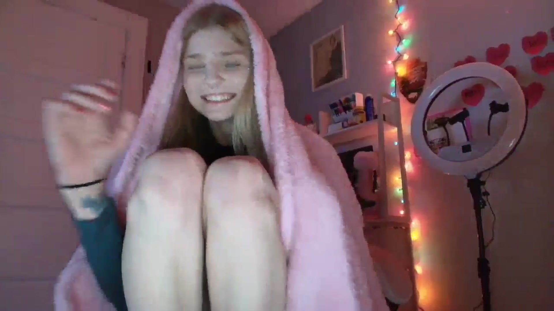 Gallery image thumbnail from DuckChan0's myfreecams stream on, 01/31/2026, 03:03 image 20 of 20