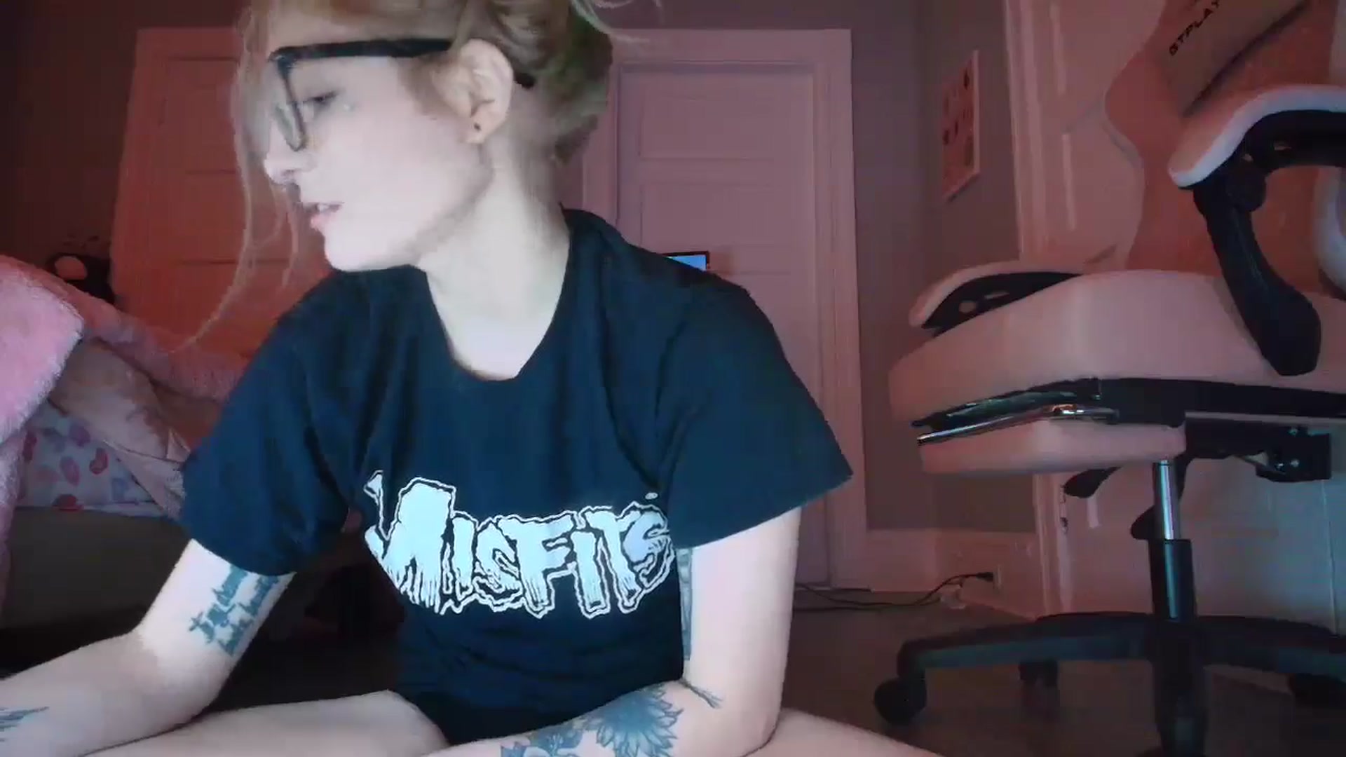 Gallery image thumbnail from DuckChan0's myfreecams stream on, 02/02/2026, 01:21 image 20 of 20
