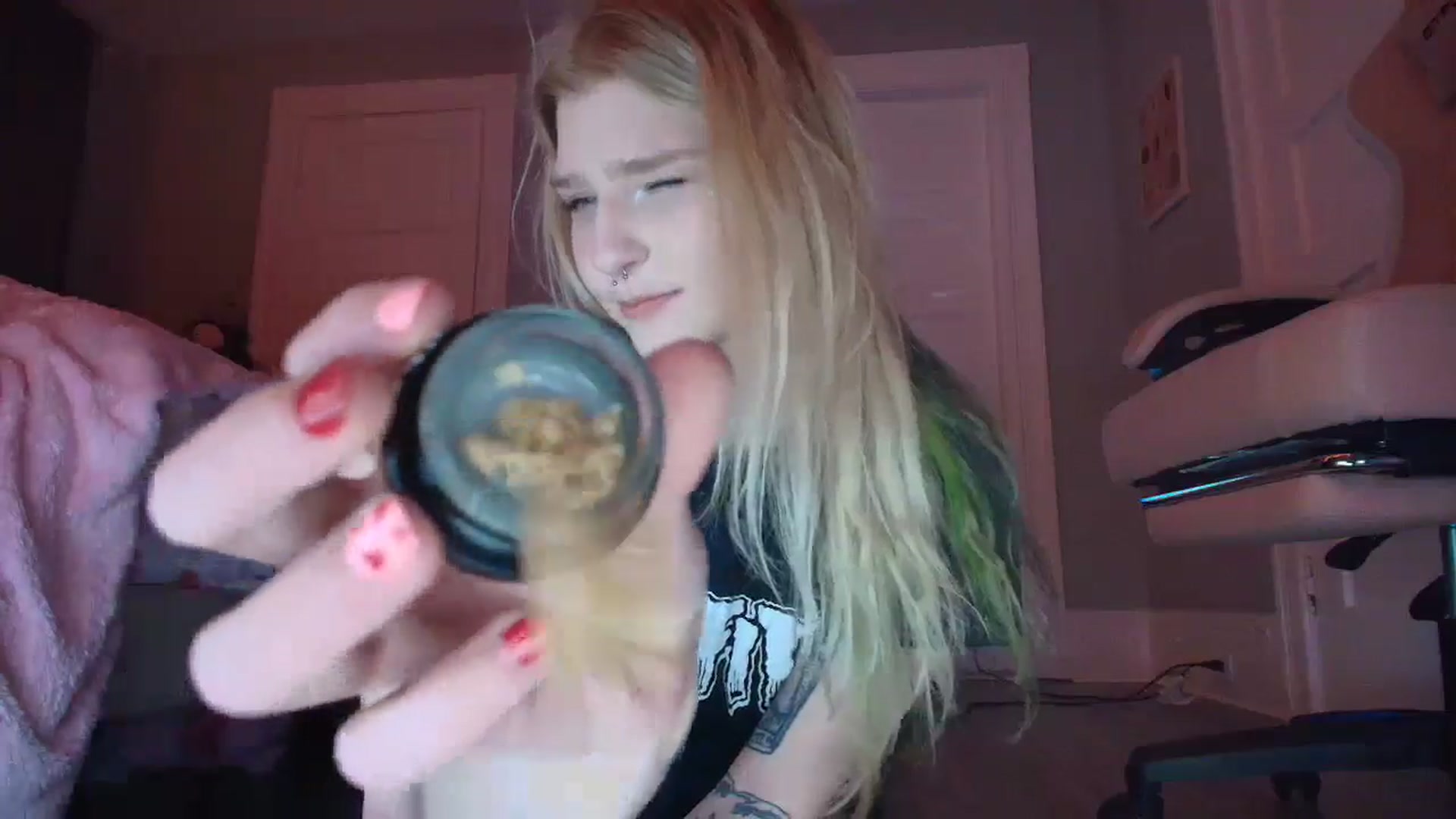 Gallery image thumbnail from DuckChan0's myfreecams stream on, 02/02/2026, 01:21 image 14 of 20