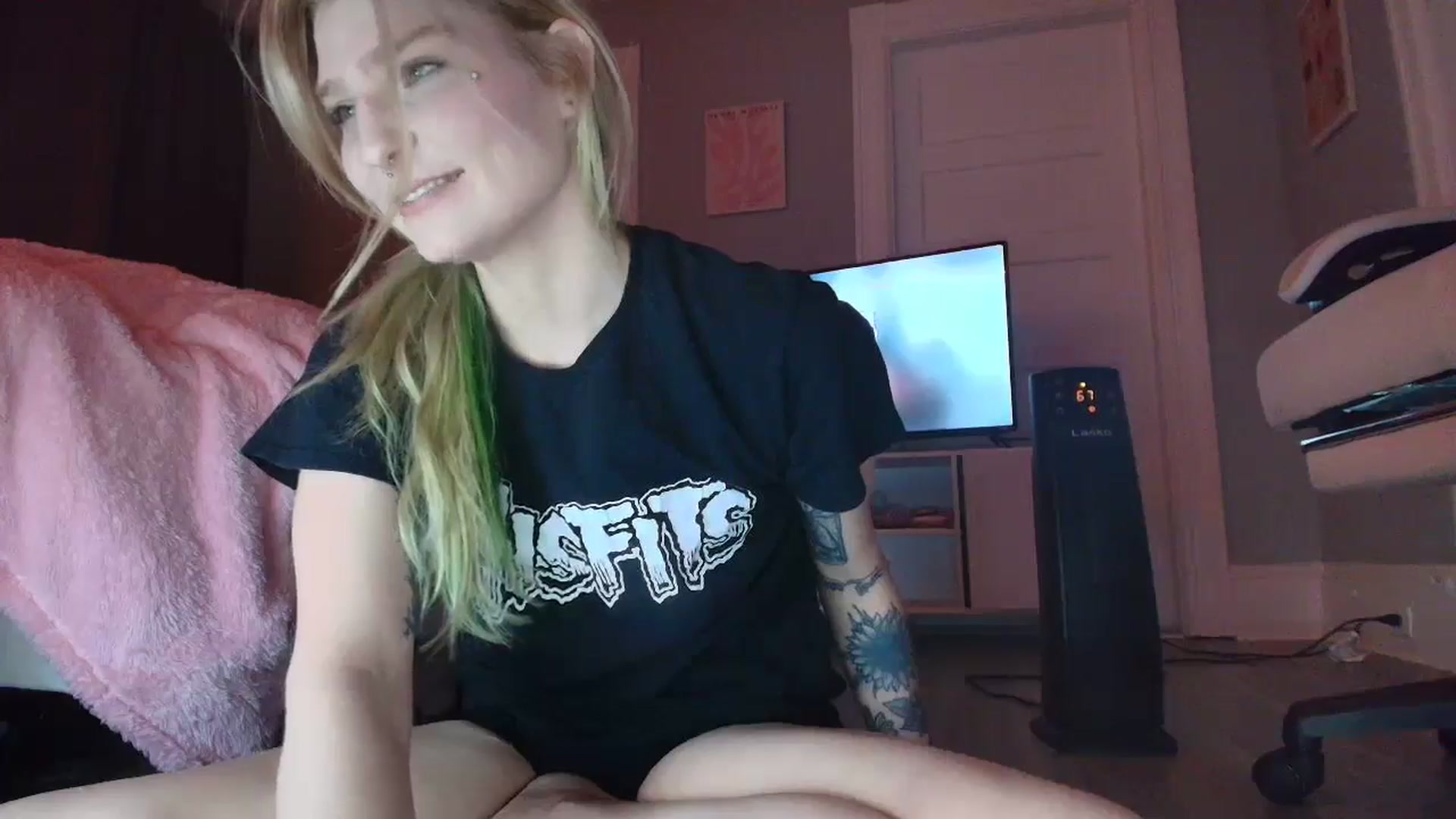 Gallery image thumbnail from DuckChan0's myfreecams stream on, 02/02/2026, 01:21 image 4 of 20