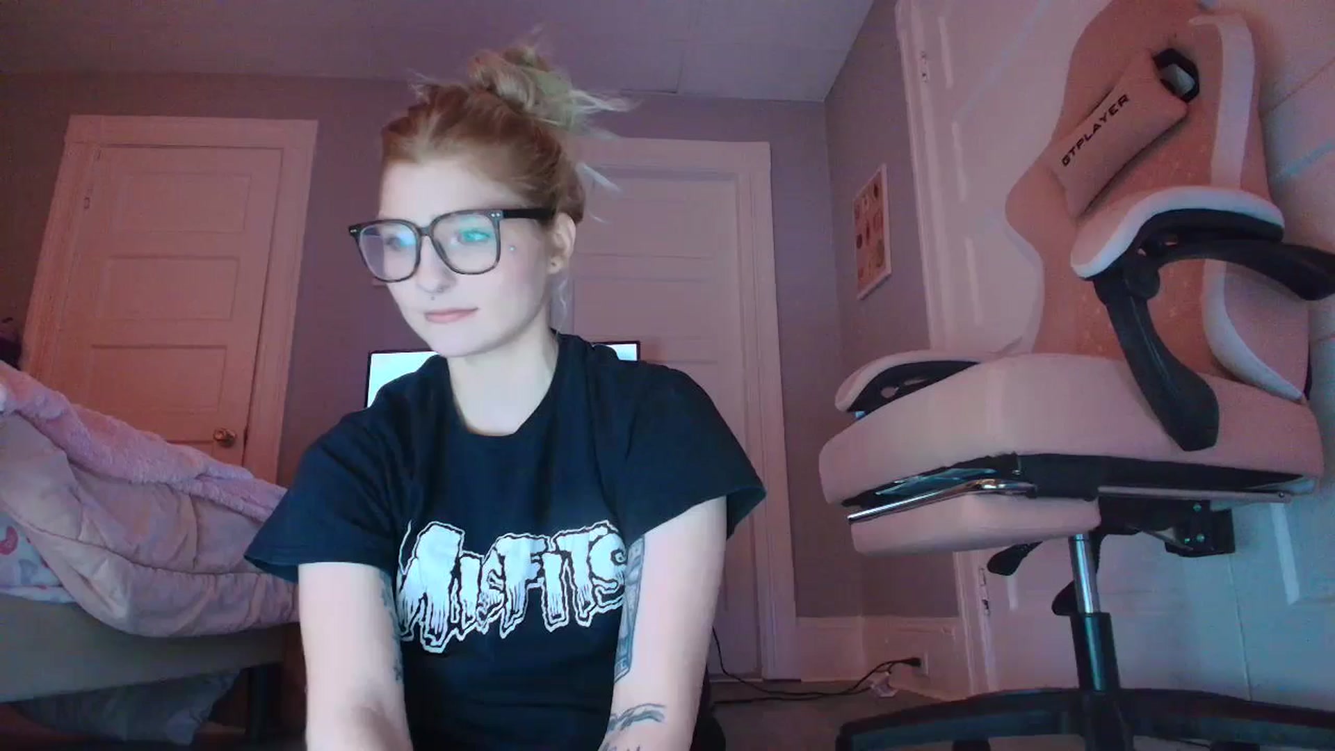 Gallery image thumbnail from DuckChan0's myfreecams stream on, 02/02/2026, 01:21 image 19 of 20
