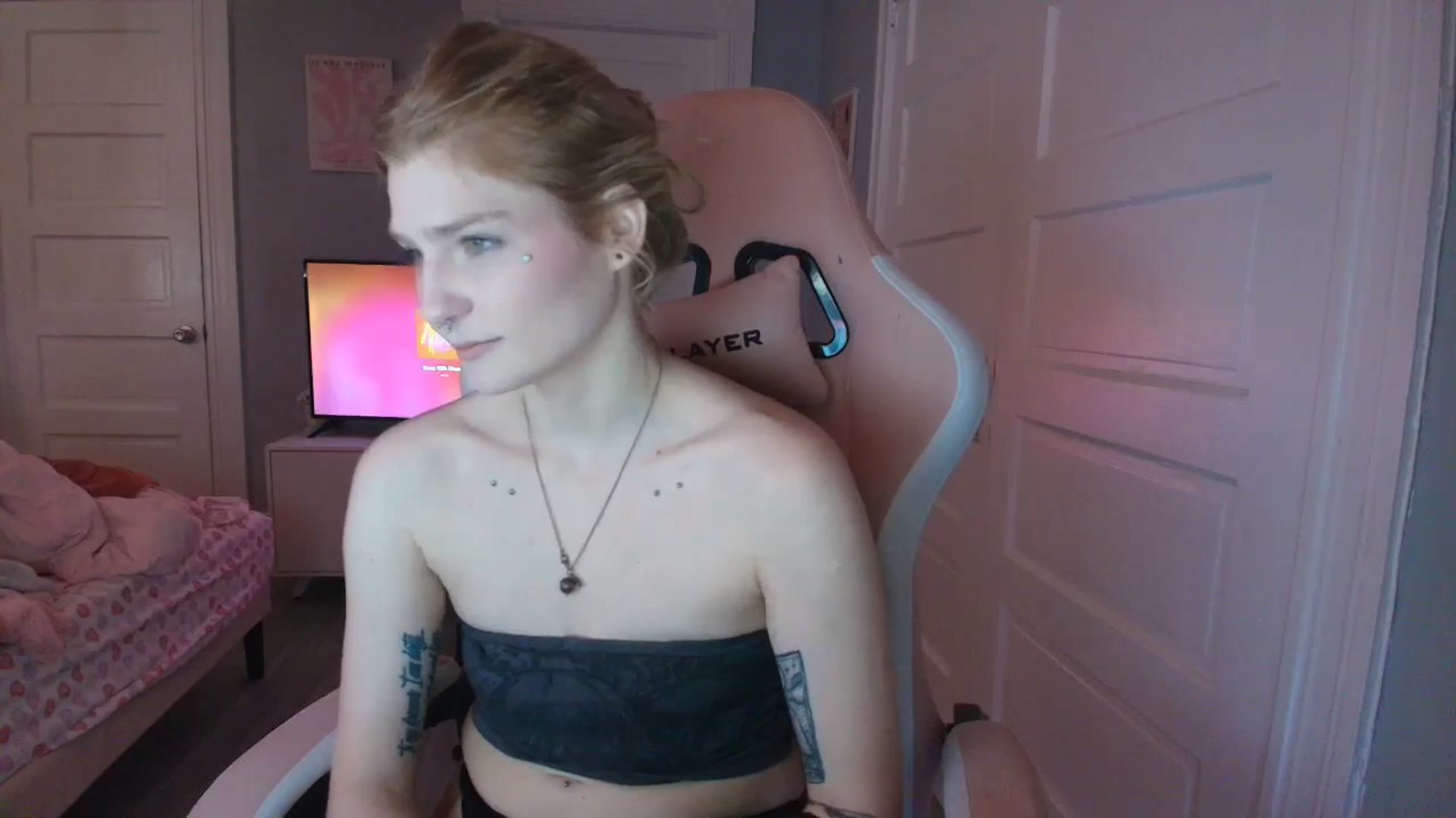 Gallery image thumbnail from DuckChan0's myfreecams stream on, 02/02/2026, 15:51 image 9 of 20