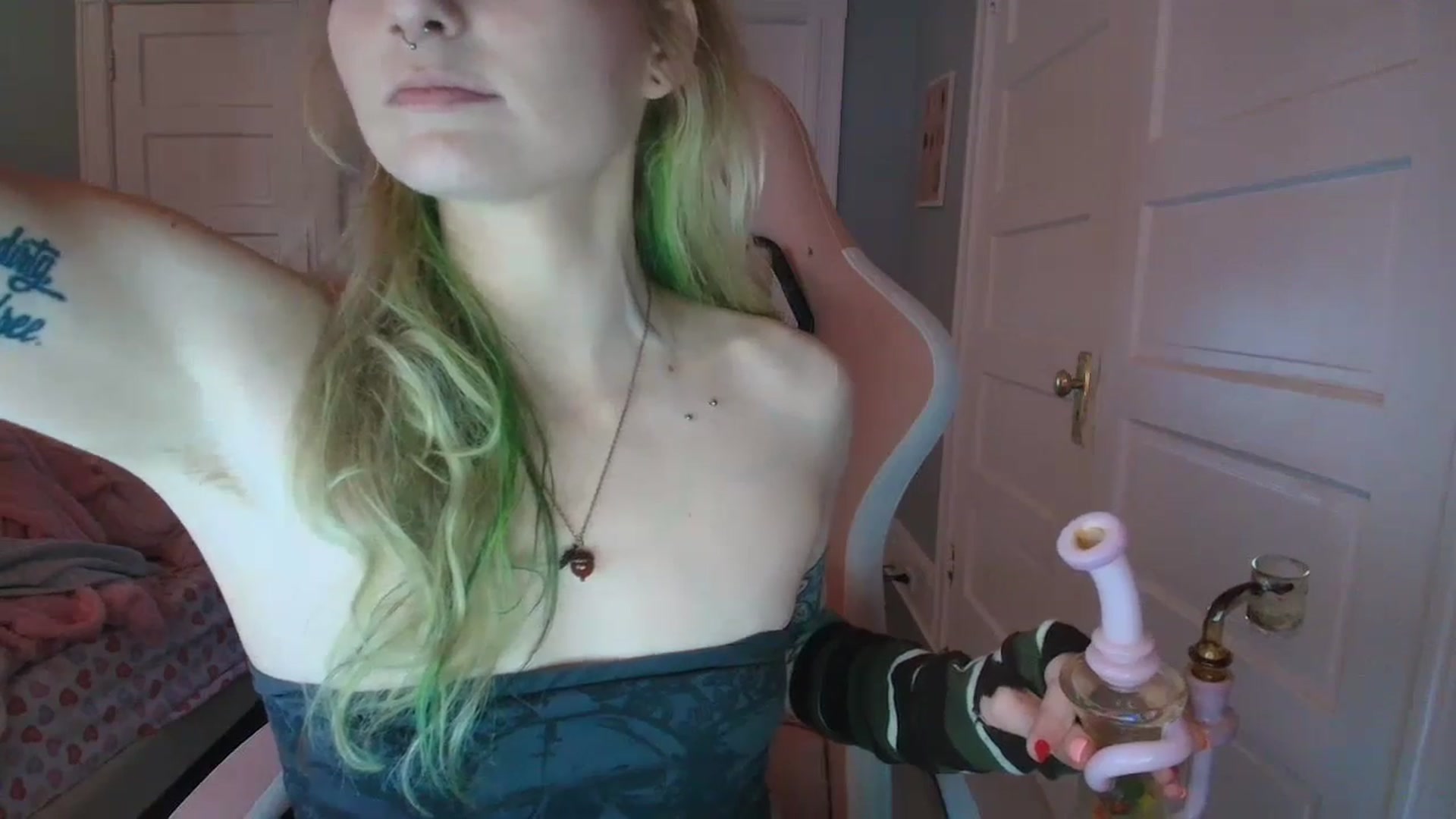 Gallery image thumbnail from DuckChan0's myfreecams stream on, 02/02/2026, 15:51 image 17 of 20