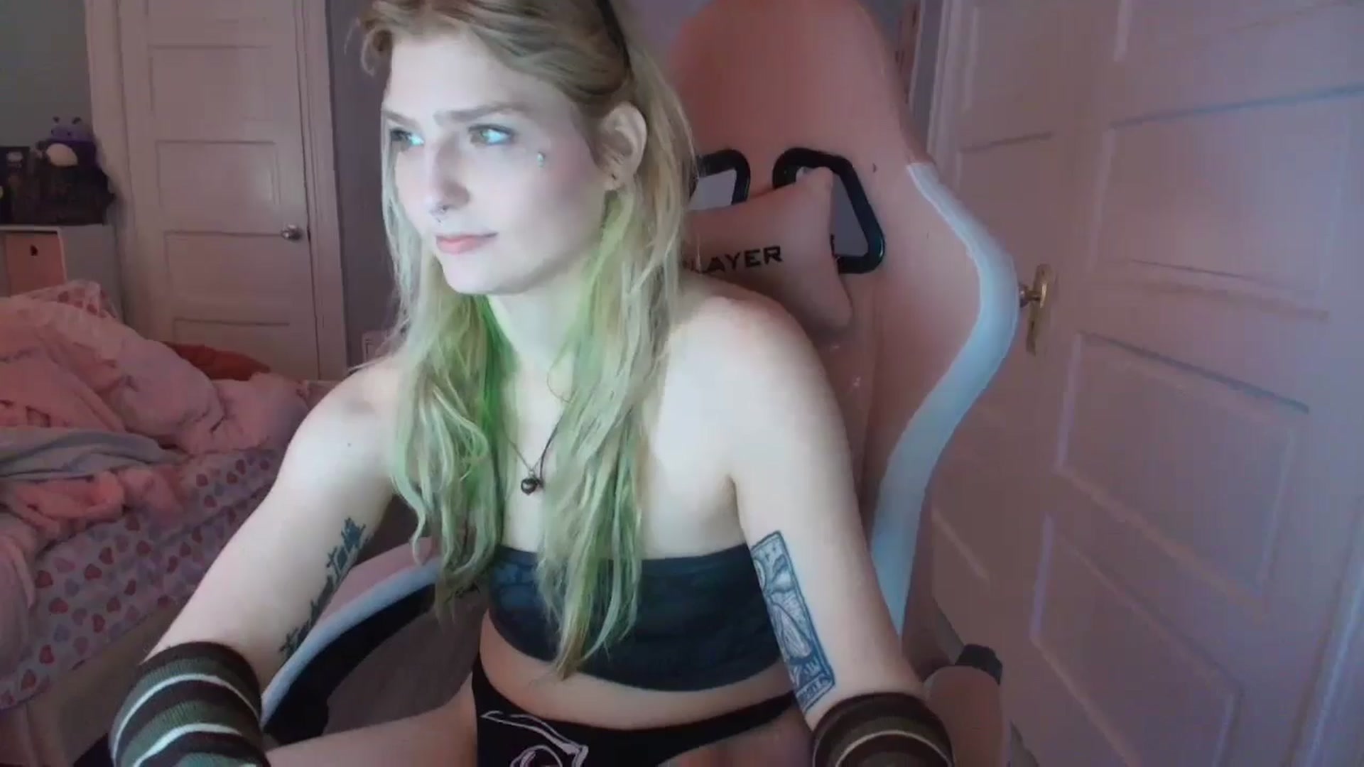Gallery image thumbnail from DuckChan0's myfreecams stream on, 02/02/2026, 15:51 image 19 of 20