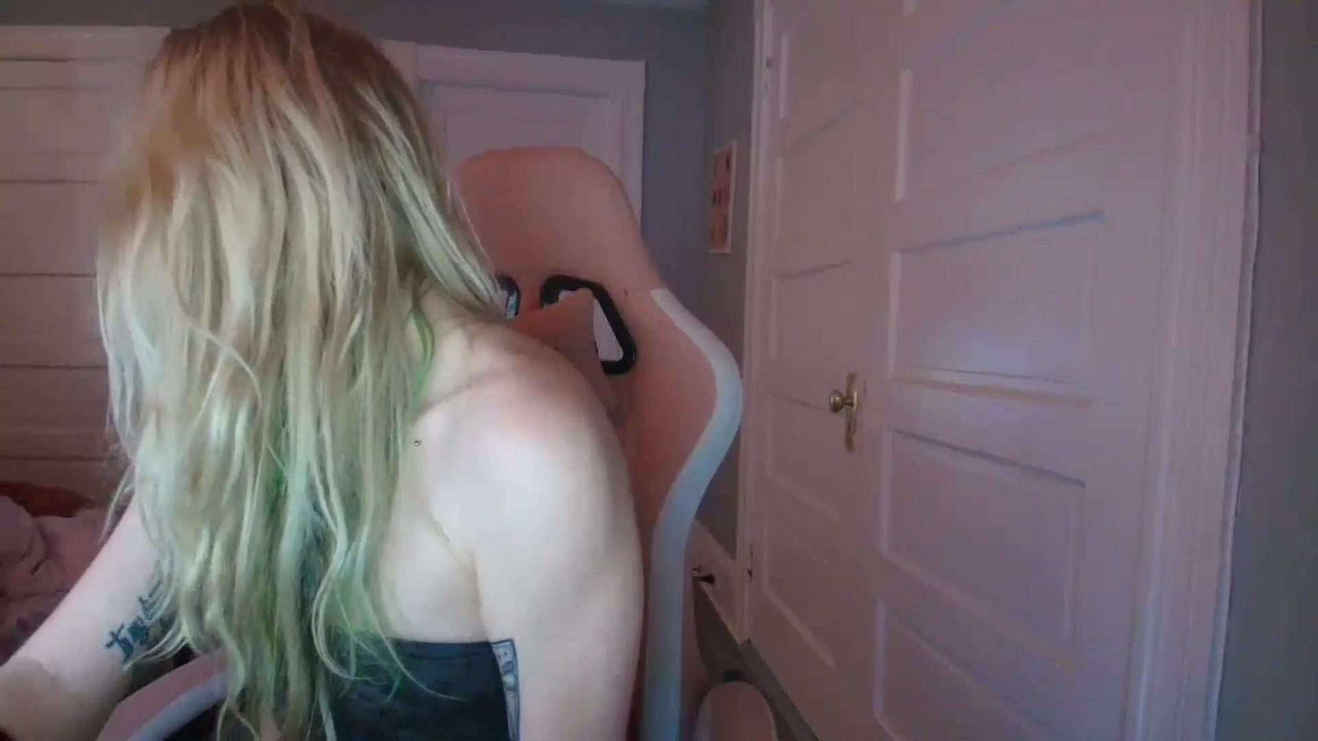 Gallery image thumbnail from DuckChan0's myfreecams stream on, 02/02/2026, 15:51 image 4 of 20