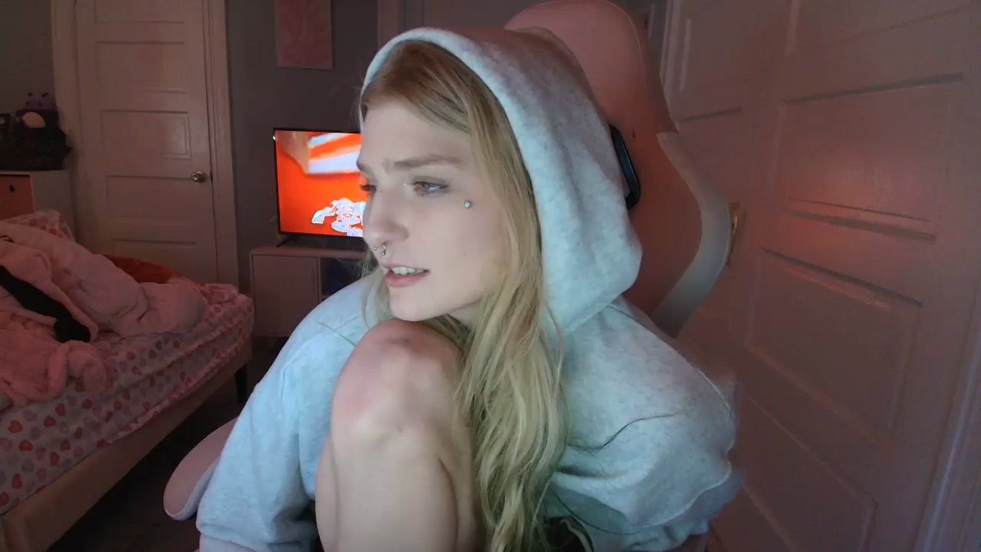 Gallery image thumbnail from DuckChan0's myfreecams stream on, 02/02/2026, 16:24 image 5 of 20