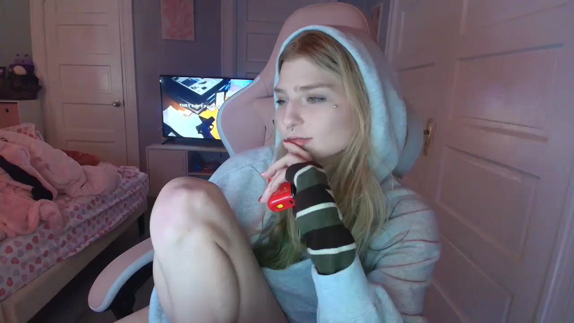 Gallery image thumbnail from DuckChan0's myfreecams stream on, 02/02/2026, 16:24 image 4 of 20