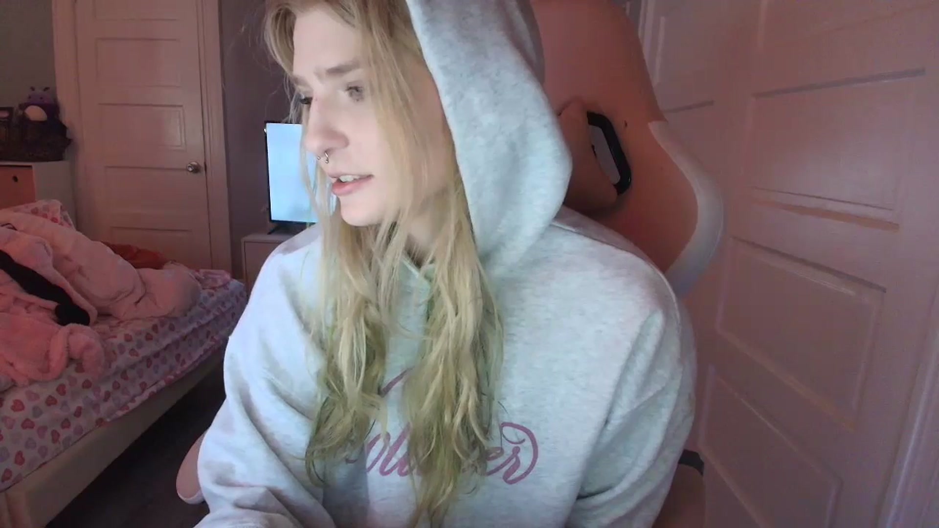 Gallery image thumbnail from DuckChan0's myfreecams stream on, 02/02/2026, 16:24 image 20 of 20