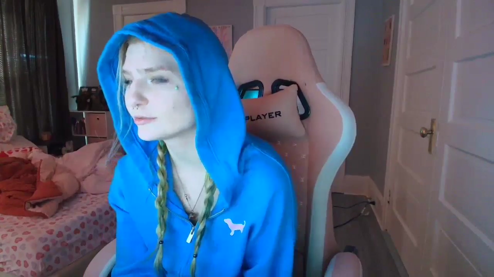 Gallery image thumbnail from DuckChan0's myfreecams stream on, 02/03/2026, 16:24 image 10 of 20