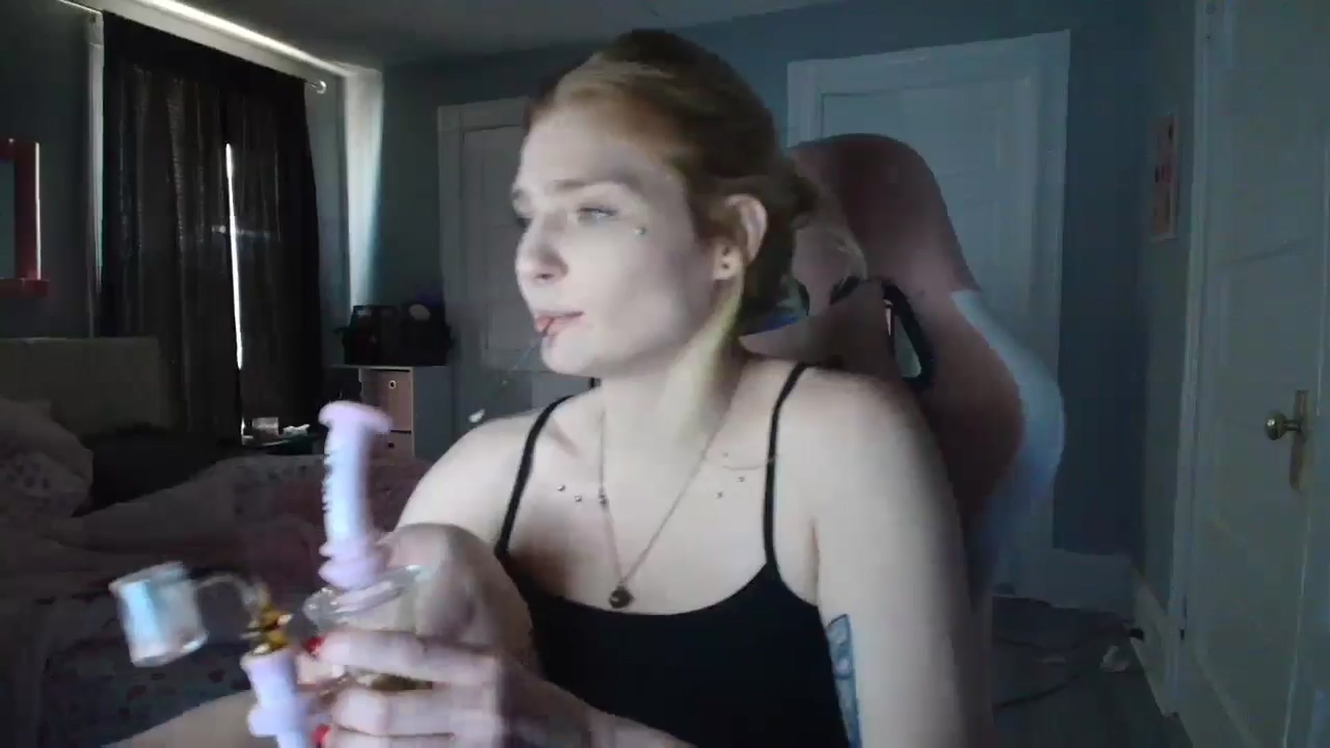 Gallery image thumbnail from DuckChan0's myfreecams stream on, 02/04/2026, 17:26 image 12 of 20