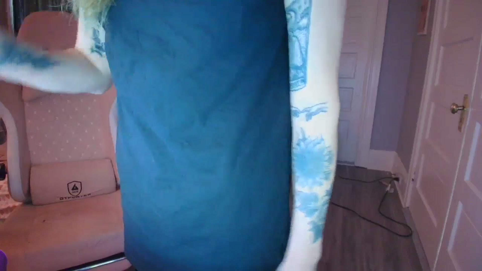 Gallery image thumbnail from DuckChan0's myfreecams stream on, 02/05/2026, 18:01 image 18 of 20