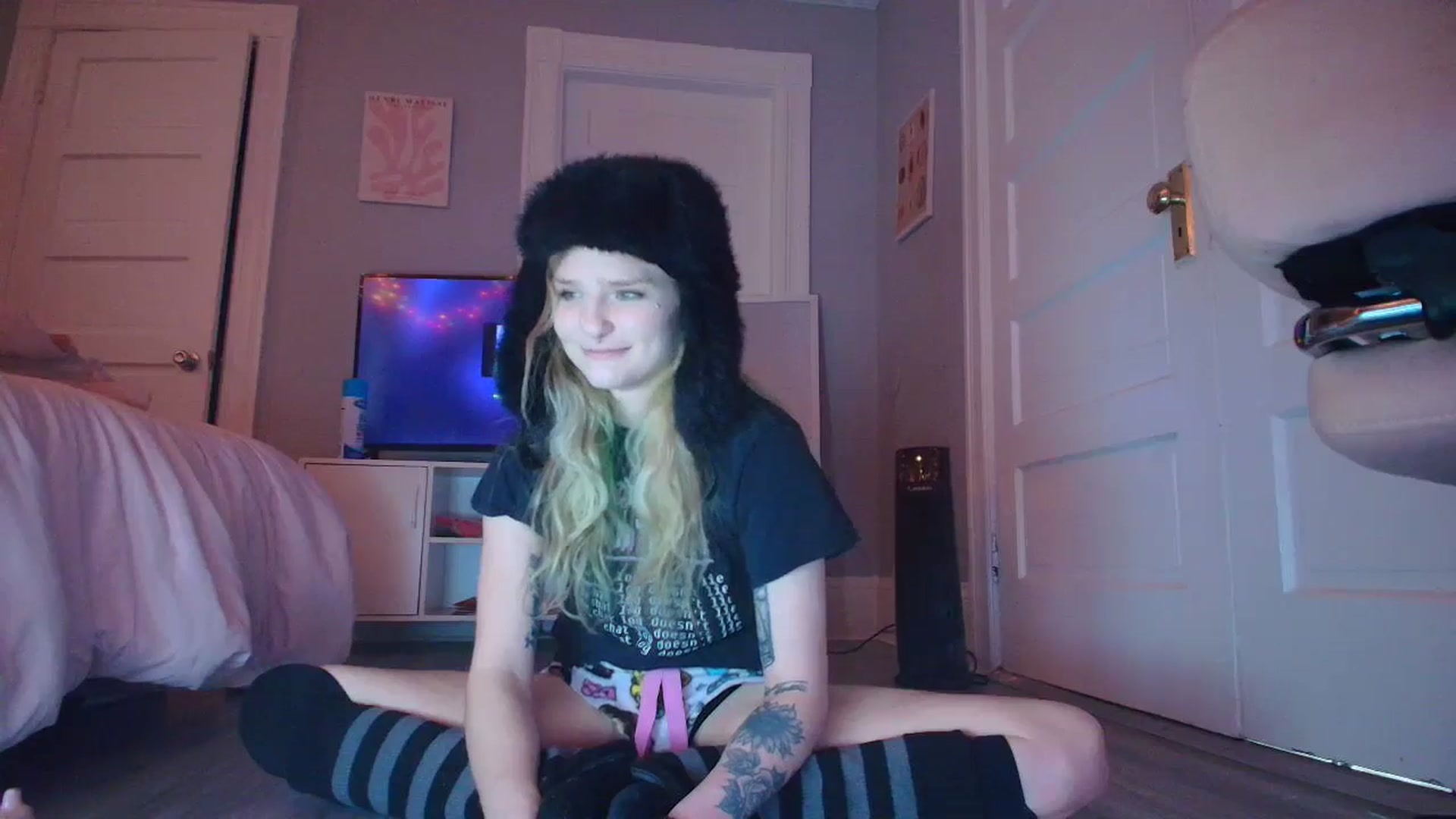 Gallery image thumbnail from DuckChan0's myfreecams stream on, 02/07/2026, 19:41 image 2 of 20