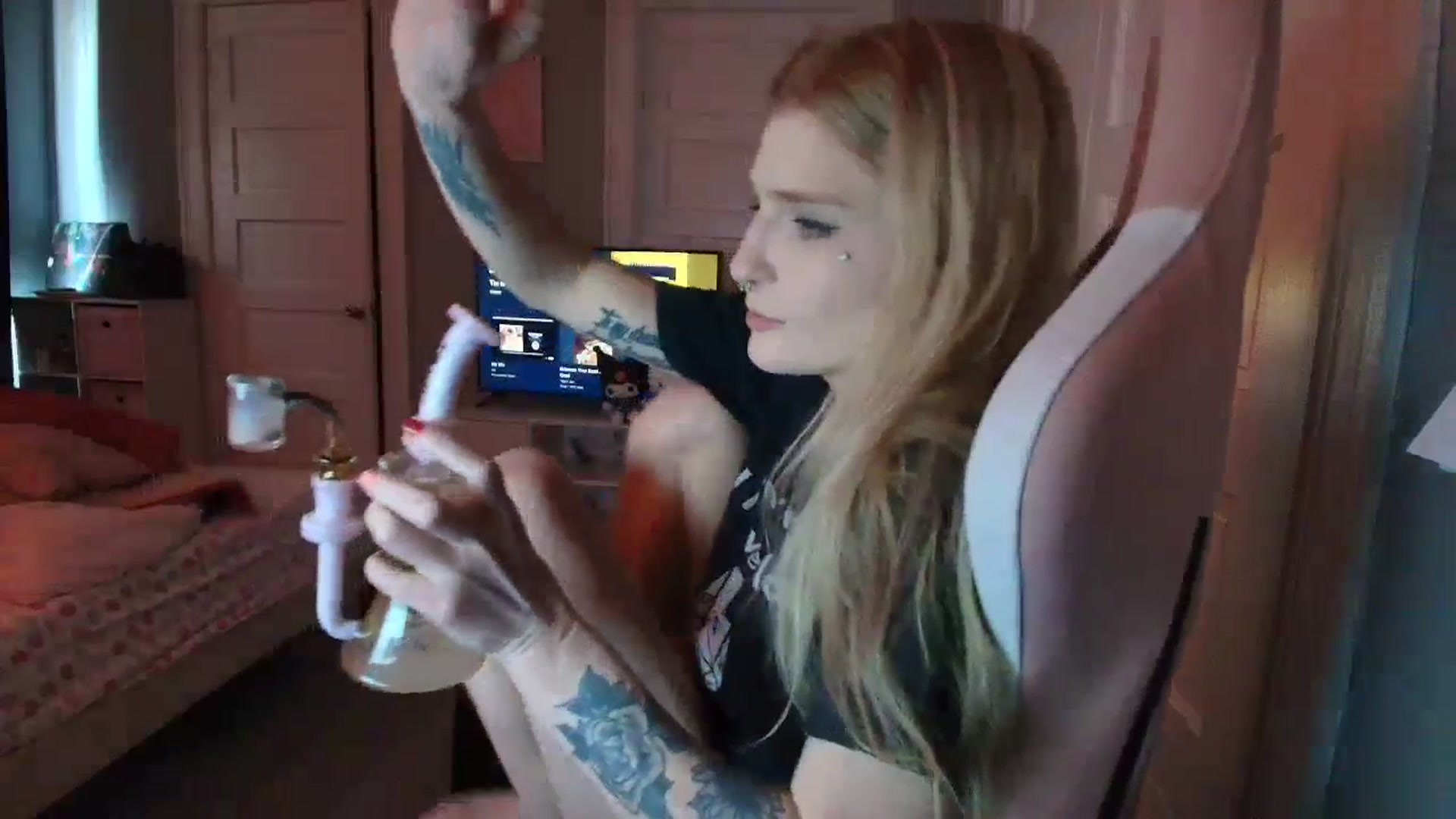 Gallery image thumbnail from DuckChan0's myfreecams stream on, 02/09/2026, 18:58 image 2 of 20