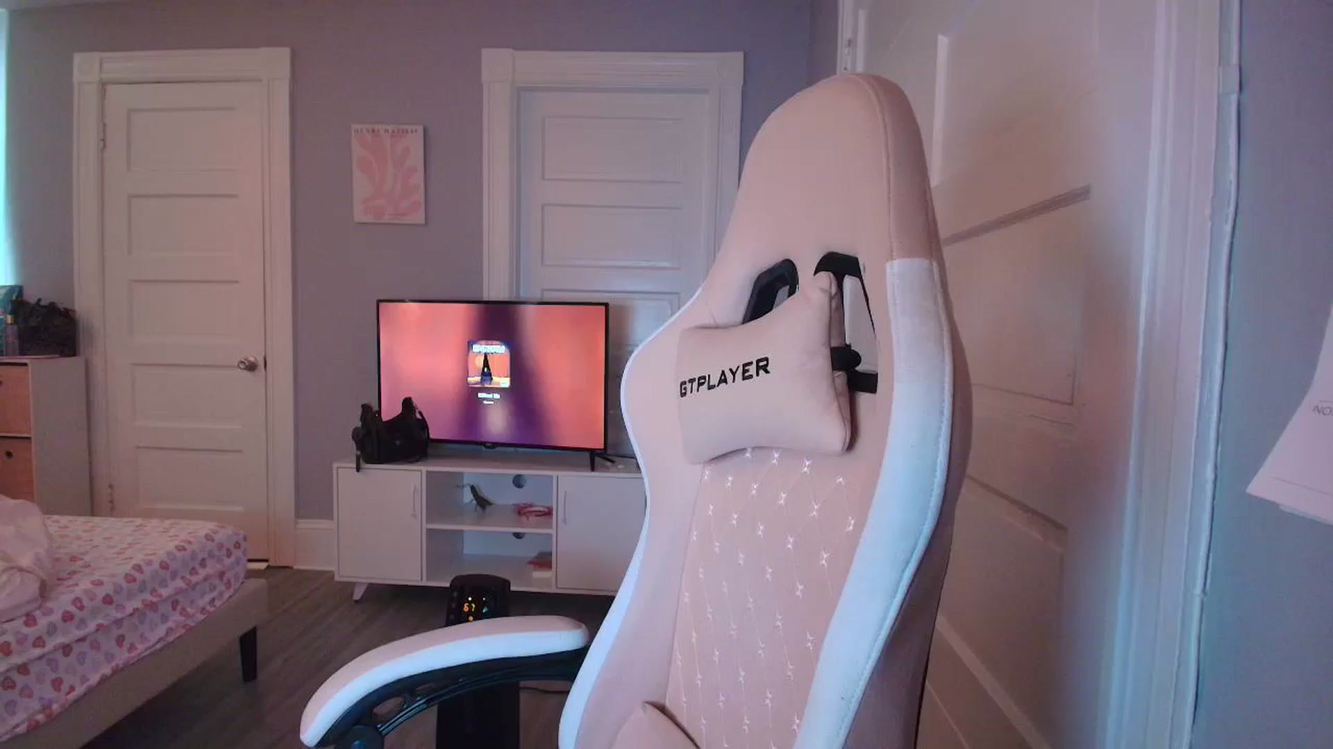 Gallery image thumbnail from DuckChan0's myfreecams stream on, 02/10/2026, 17:56 image 4 of 20