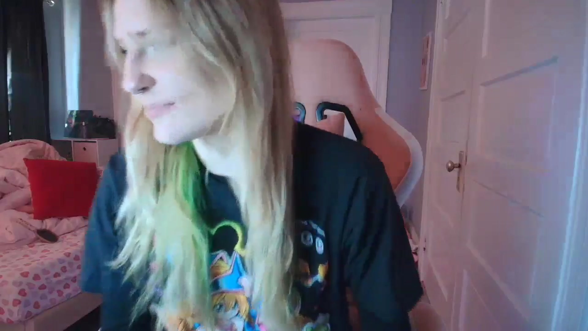 Gallery image thumbnail from DuckChan0's myfreecams stream on, 02/11/2026, 17:42 image 9 of 20