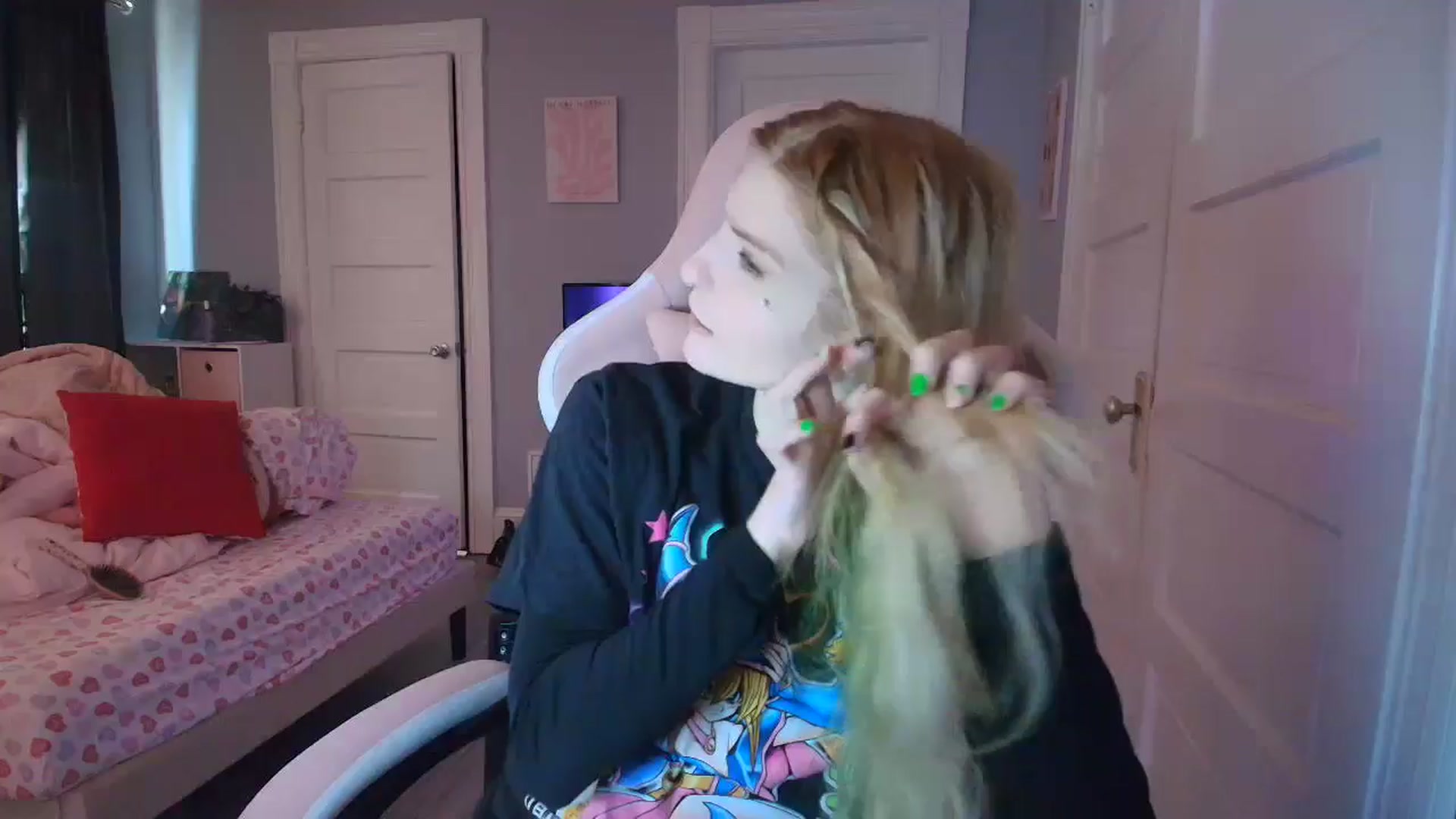 Gallery image thumbnail from DuckChan0's myfreecams stream on, 02/11/2026, 17:42 image 11 of 20