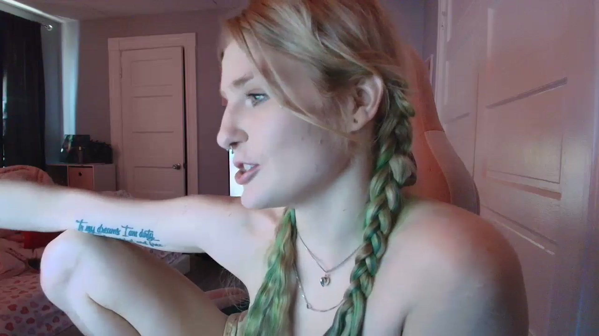 Gallery image thumbnail from DuckChan0's myfreecams stream on, 02/11/2026, 19:18 image 20 of 20