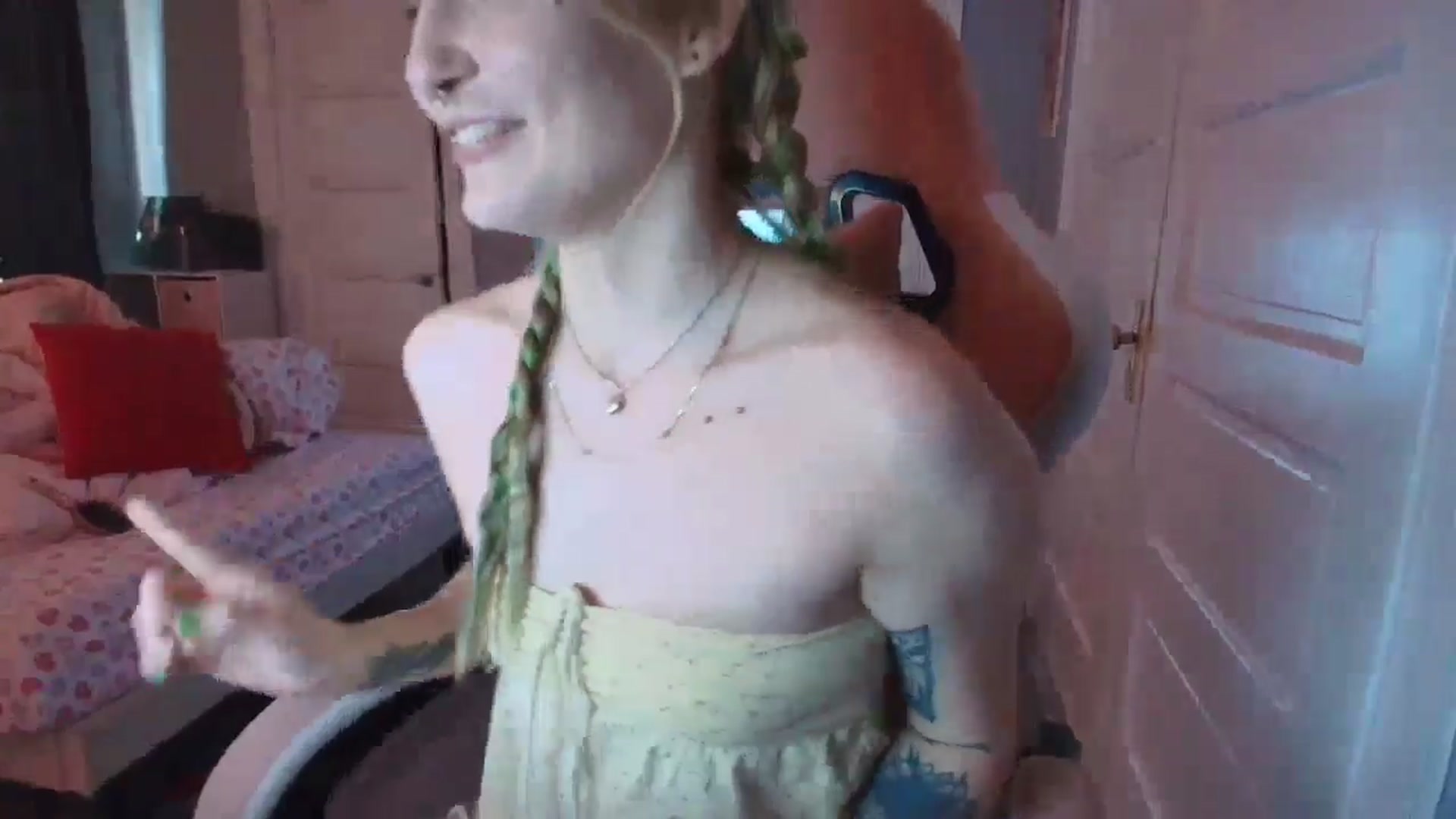 Gallery image thumbnail from DuckChan0's myfreecams stream on, 02/11/2026, 19:18 image 5 of 20