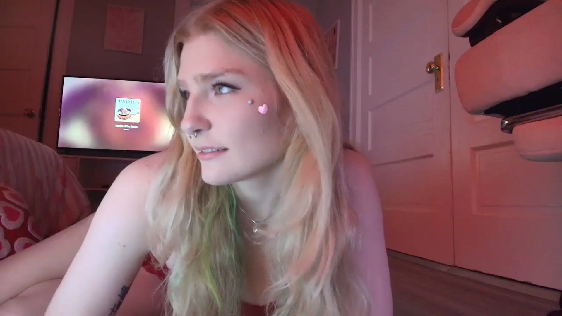 Gallery image thumbnail from DuckChan0's myfreecams stream on, 02/15/2026, 01:52 image 17 of 20