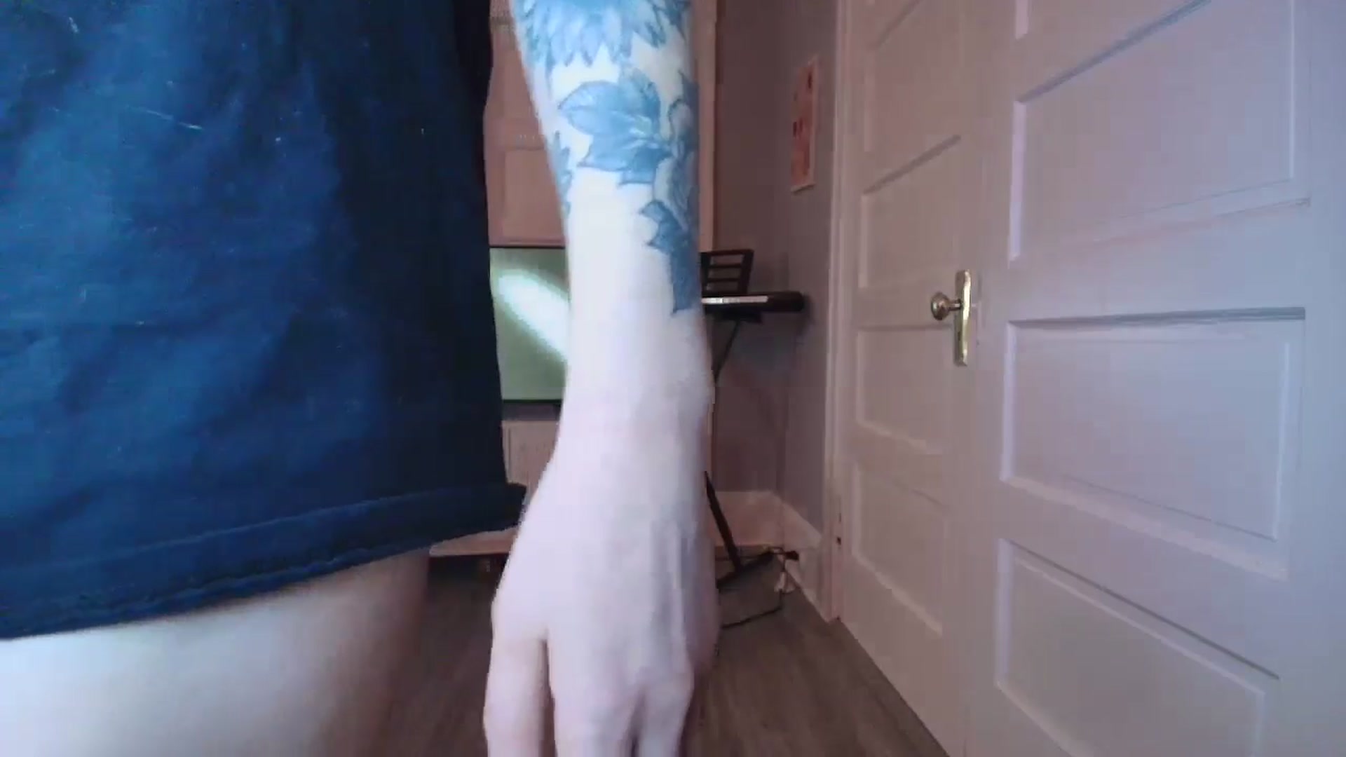 Gallery image thumbnail from DuckChan0's myfreecams stream on, 02/17/2026, 18:25 image 19 of 20