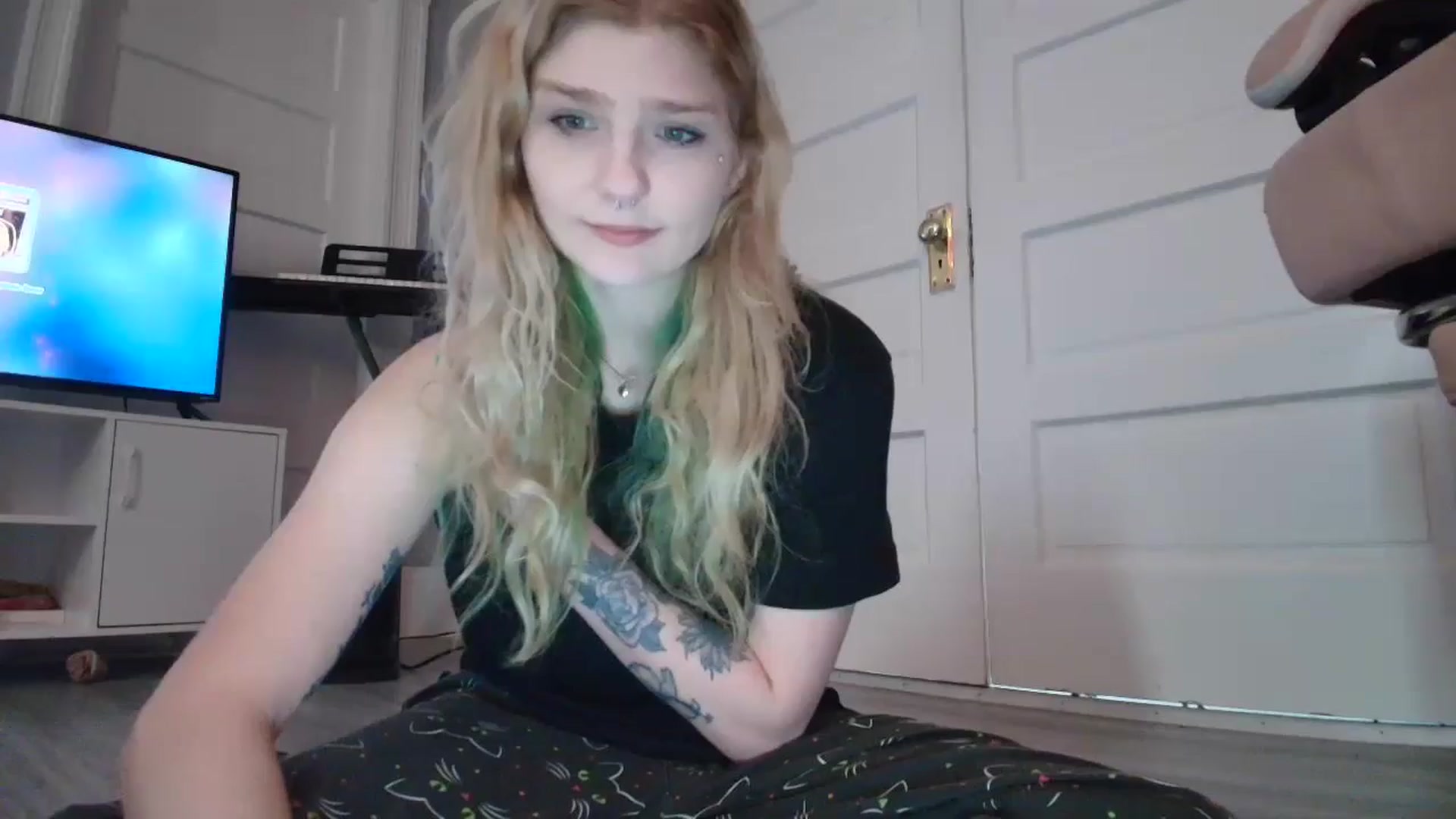 Gallery image thumbnail from DuckChan0's myfreecams stream on, 02/19/2026, 14:02 image 1 of 20