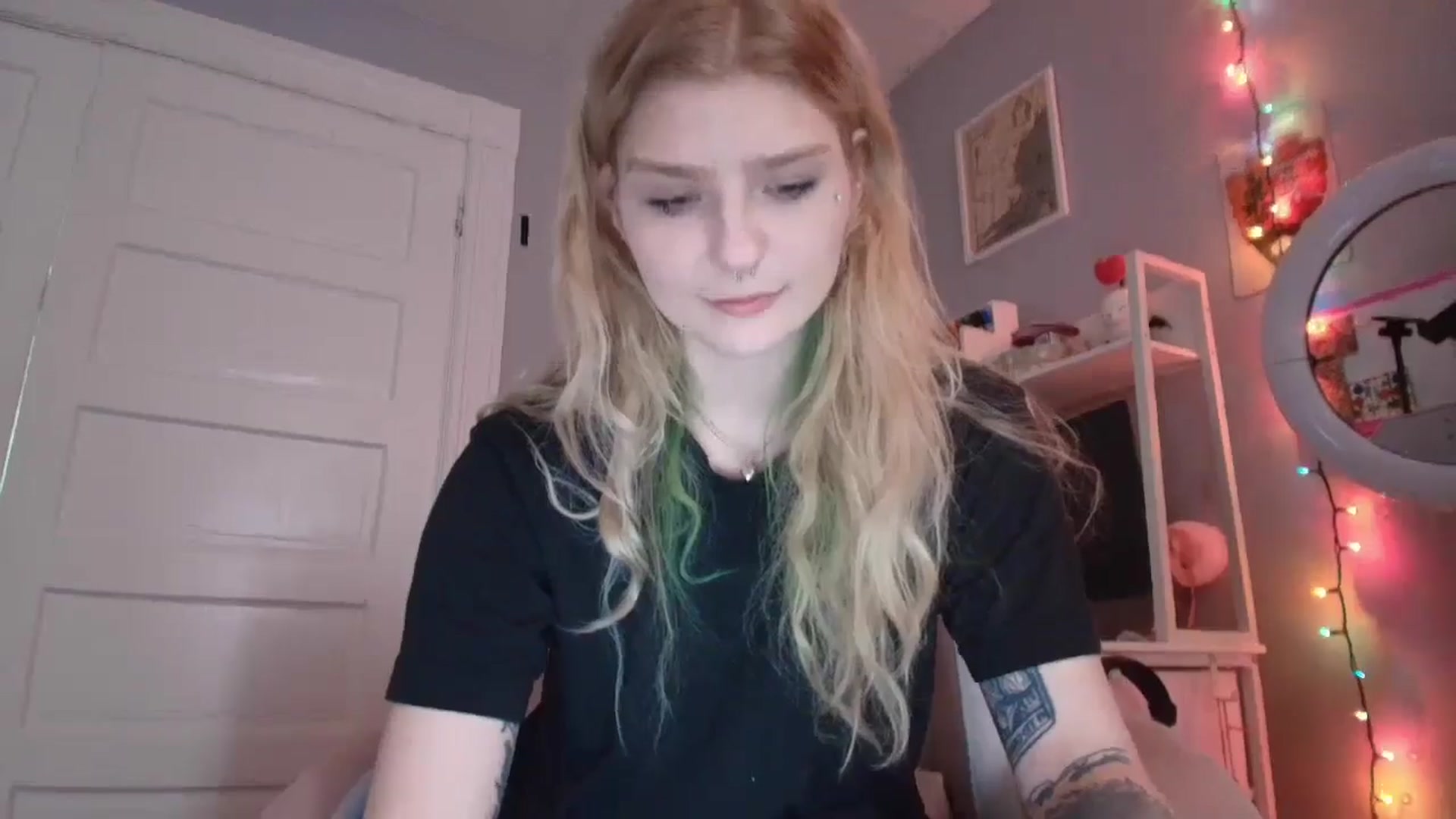 Gallery image thumbnail from DuckChan0's myfreecams stream on, 02/19/2026, 14:55 image 6 of 20