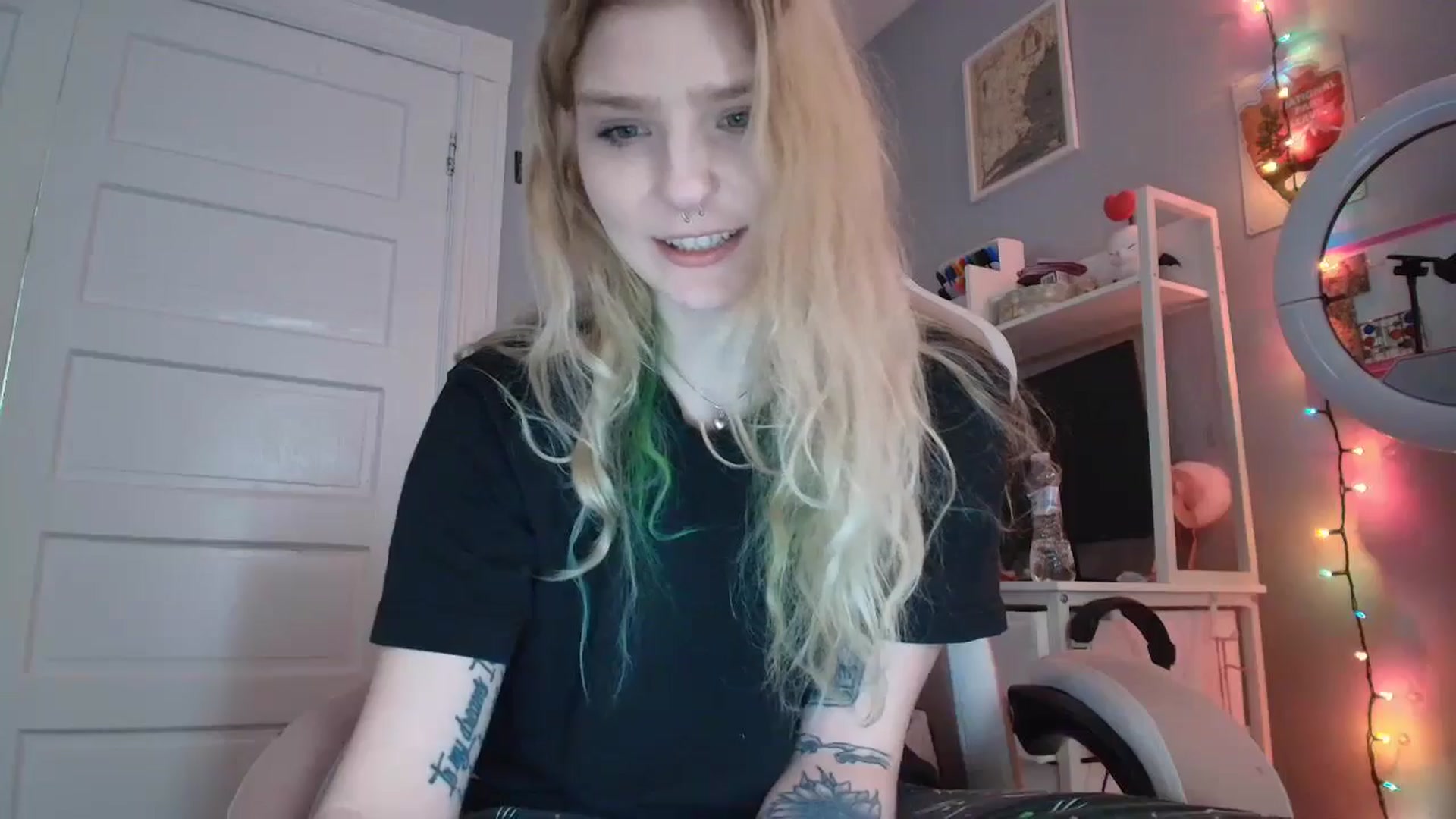 Gallery image thumbnail from DuckChan0's myfreecams stream on, 02/19/2026, 14:55 image 5 of 20