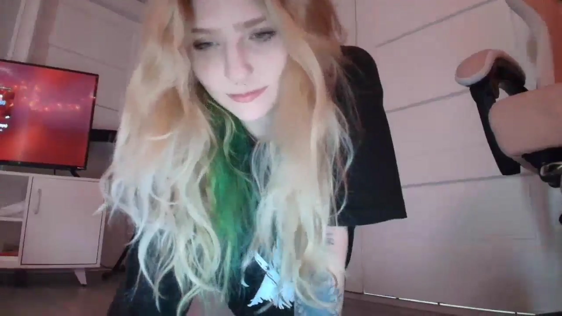 Gallery image thumbnail from DuckChan0's myfreecams stream on, 02/20/2026, 17:46 image 15 of 20