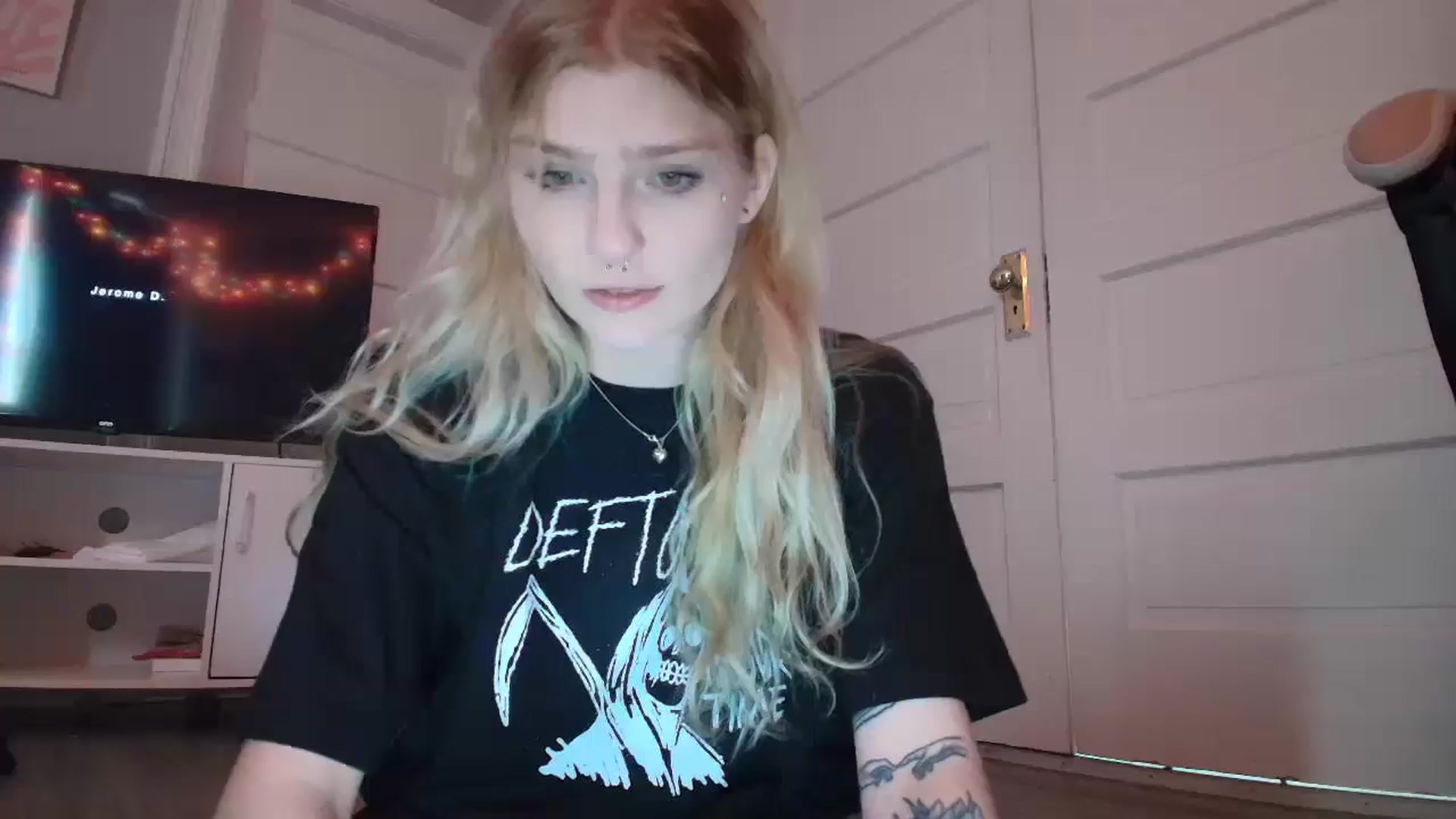 Gallery image thumbnail from DuckChan0's myfreecams stream on, 02/20/2026, 17:46 image 9 of 20