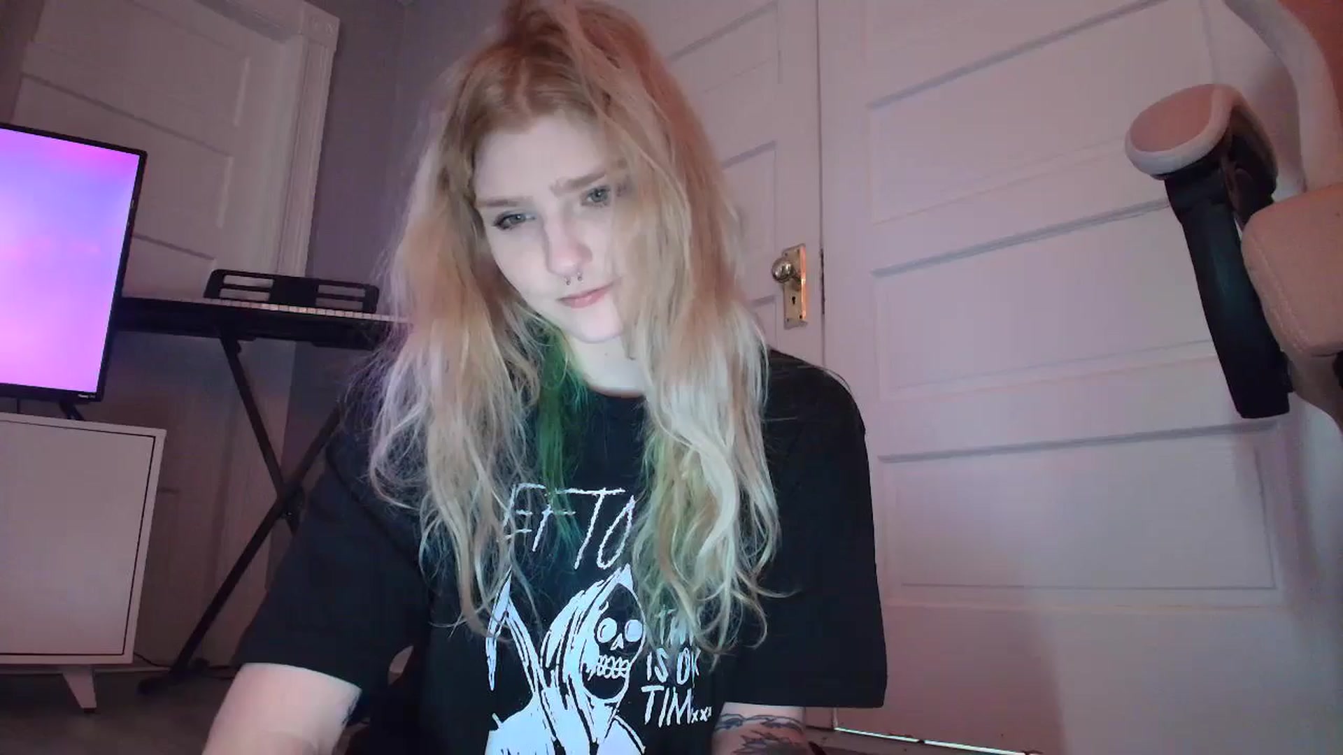 Gallery image thumbnail from DuckChan0's myfreecams stream on, 02/20/2026, 17:46 image 20 of 20