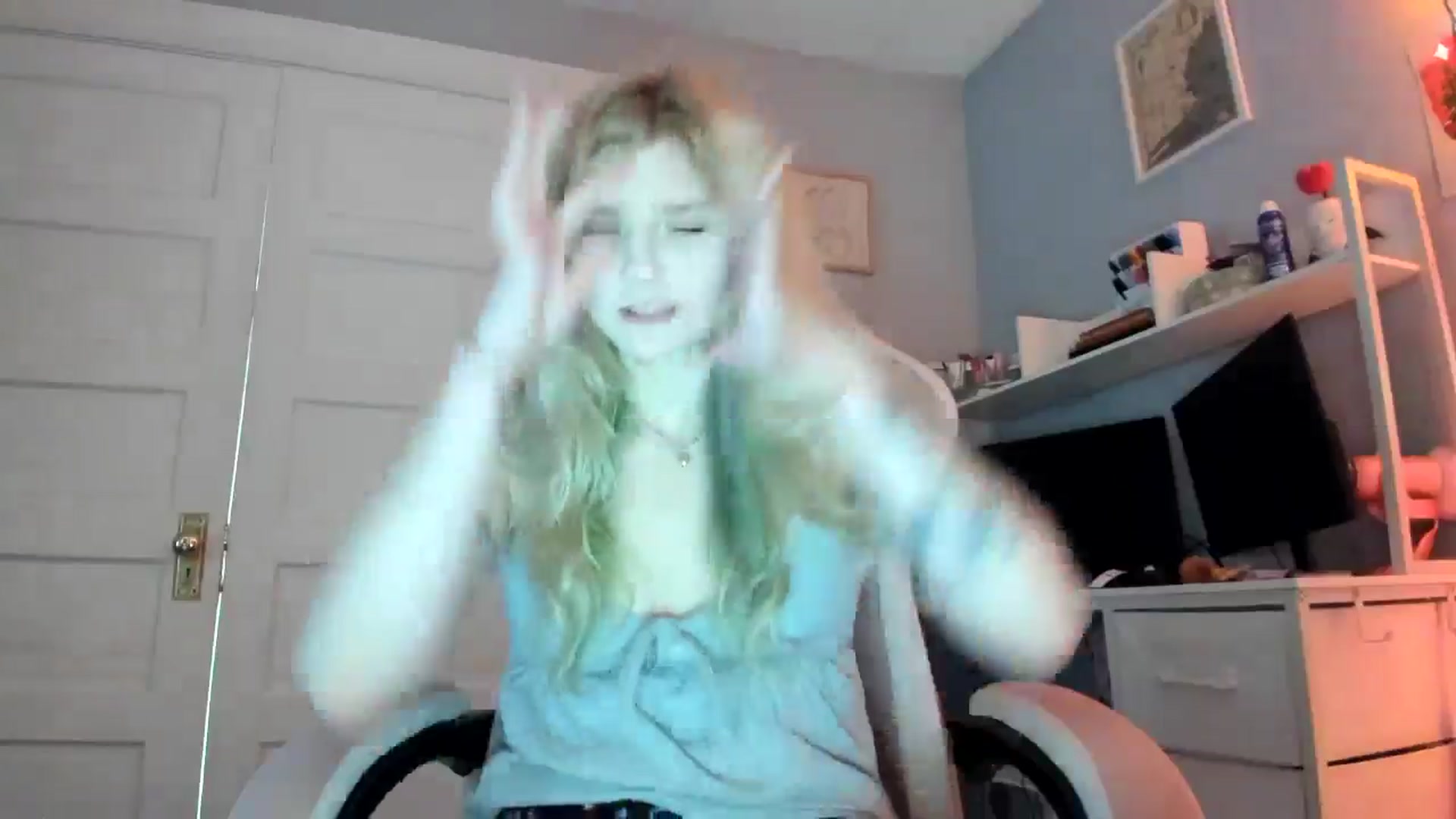 Gallery image thumbnail from DuckChan0's myfreecams stream on, 02/21/2026, 19:22 image 19 of 20