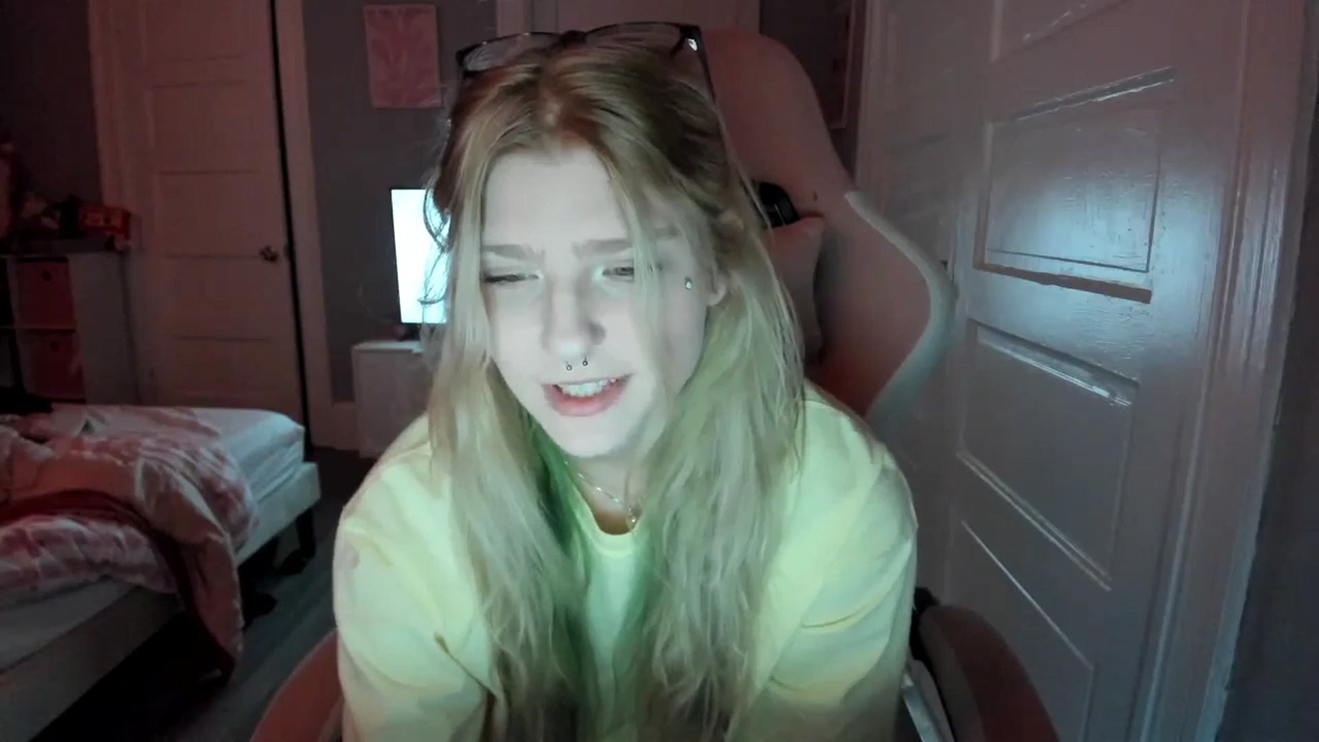 Gallery image thumbnail from DuckChan0's myfreecams stream on, 02/24/2026, 23:43 image 8 of 20