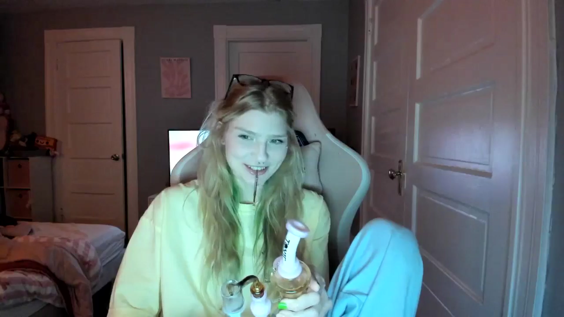 Gallery image thumbnail from DuckChan0's myfreecams stream on, 02/24/2026, 23:43 image 3 of 20