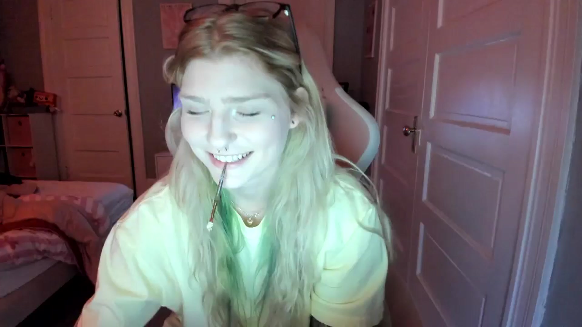 Gallery image thumbnail from DuckChan0's myfreecams stream on, 02/24/2026, 23:43 image 1 of 20