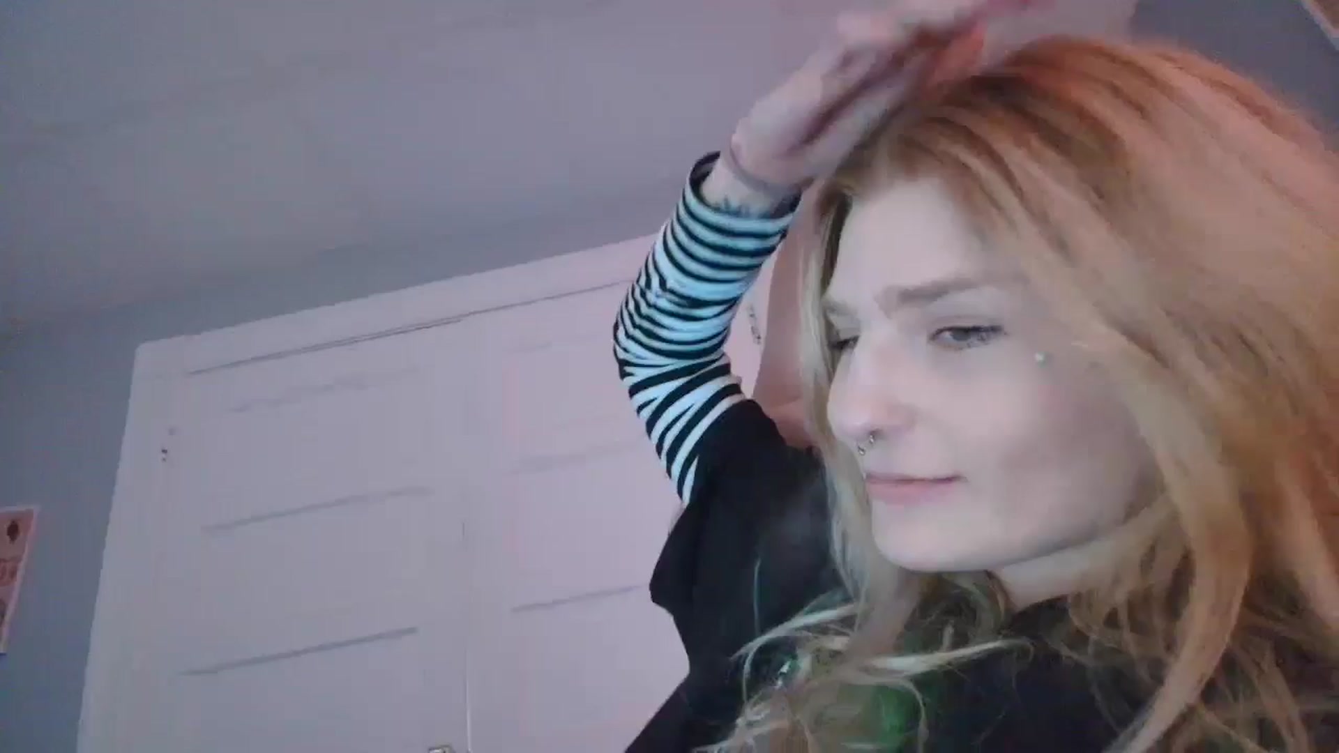 Gallery image thumbnail from DuckChan0's myfreecams stream on, 02/27/2026, 18:06 image 14 of 20