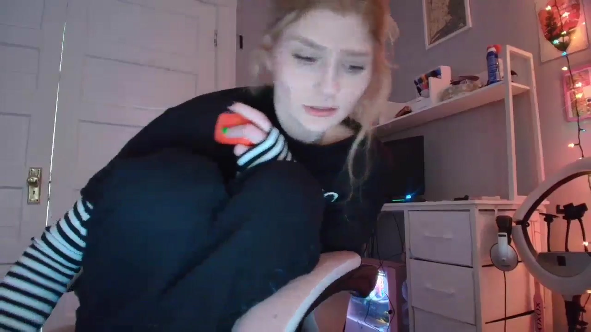 Gallery image thumbnail from DuckChan0's myfreecams stream on, 02/27/2026, 18:06 image 2 of 20