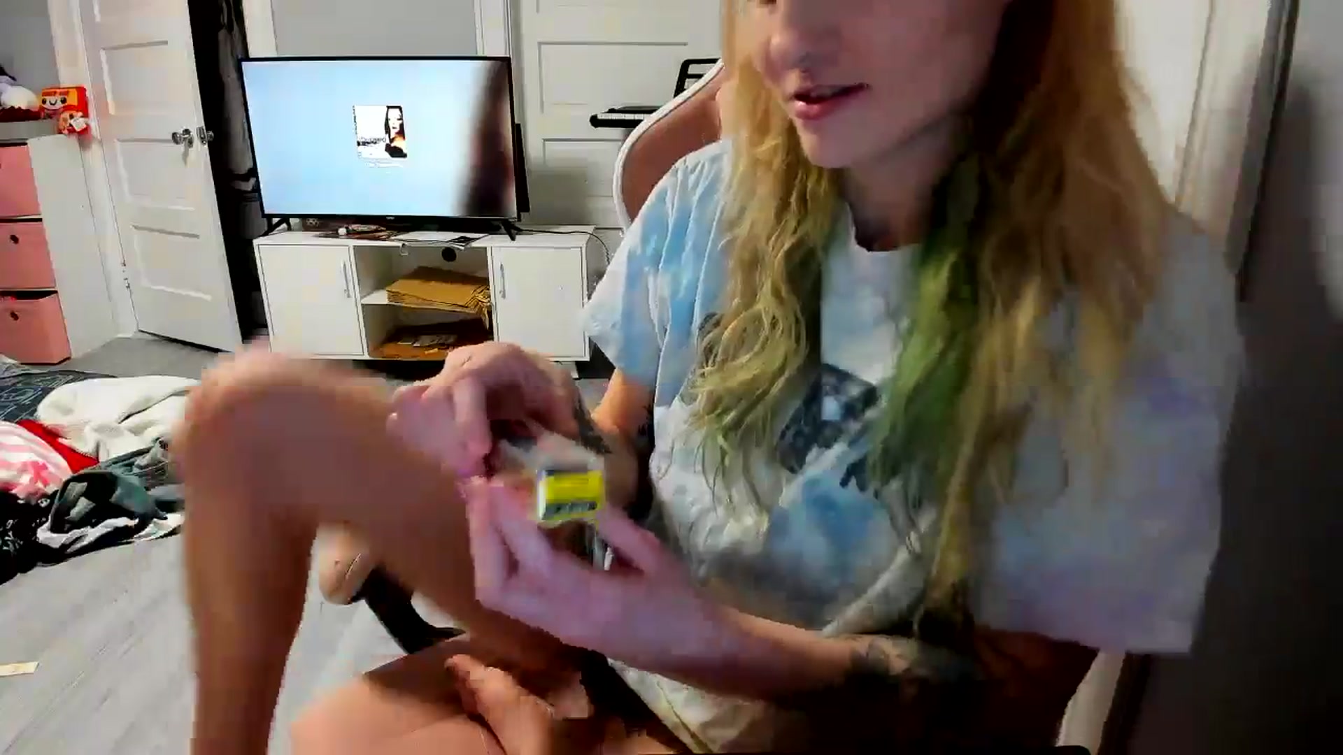 Gallery image thumbnail from DuckChan0's myfreecams stream on, 03/04/2026, 18:29 image 6 of 20