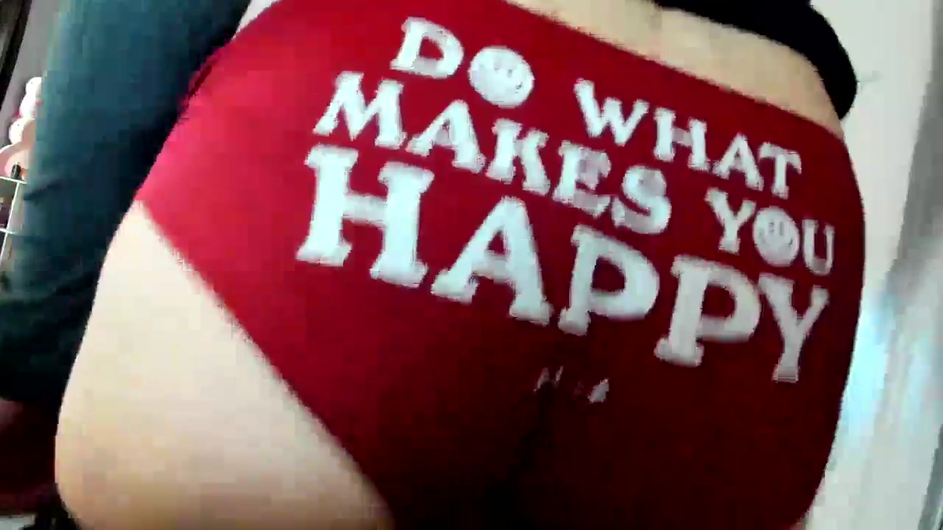Gallery image thumbnail from DuckChan0's myfreecams stream on, 03/05/2026, 18:09 image 14 of 20