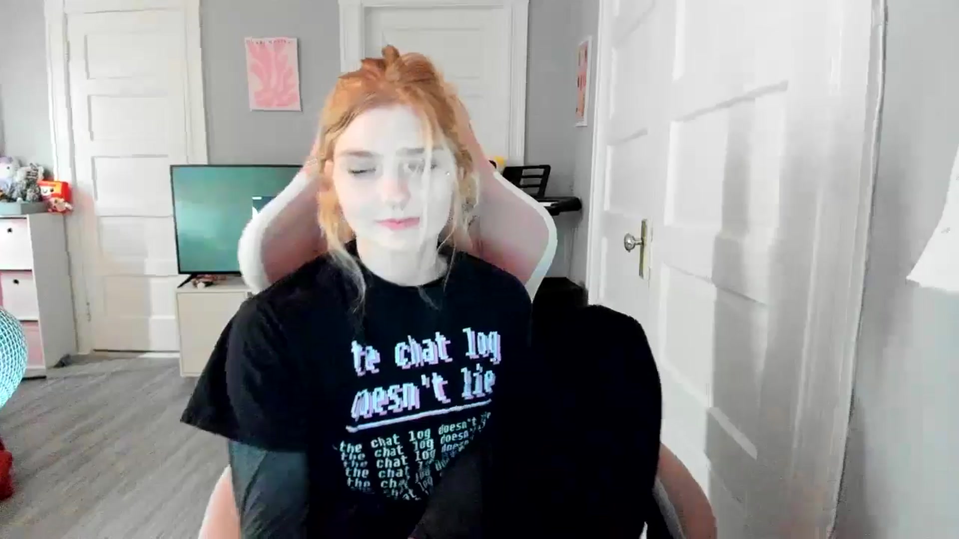 Gallery image thumbnail from DuckChan0's myfreecams stream on, 03/05/2026, 18:09 image 12 of 20