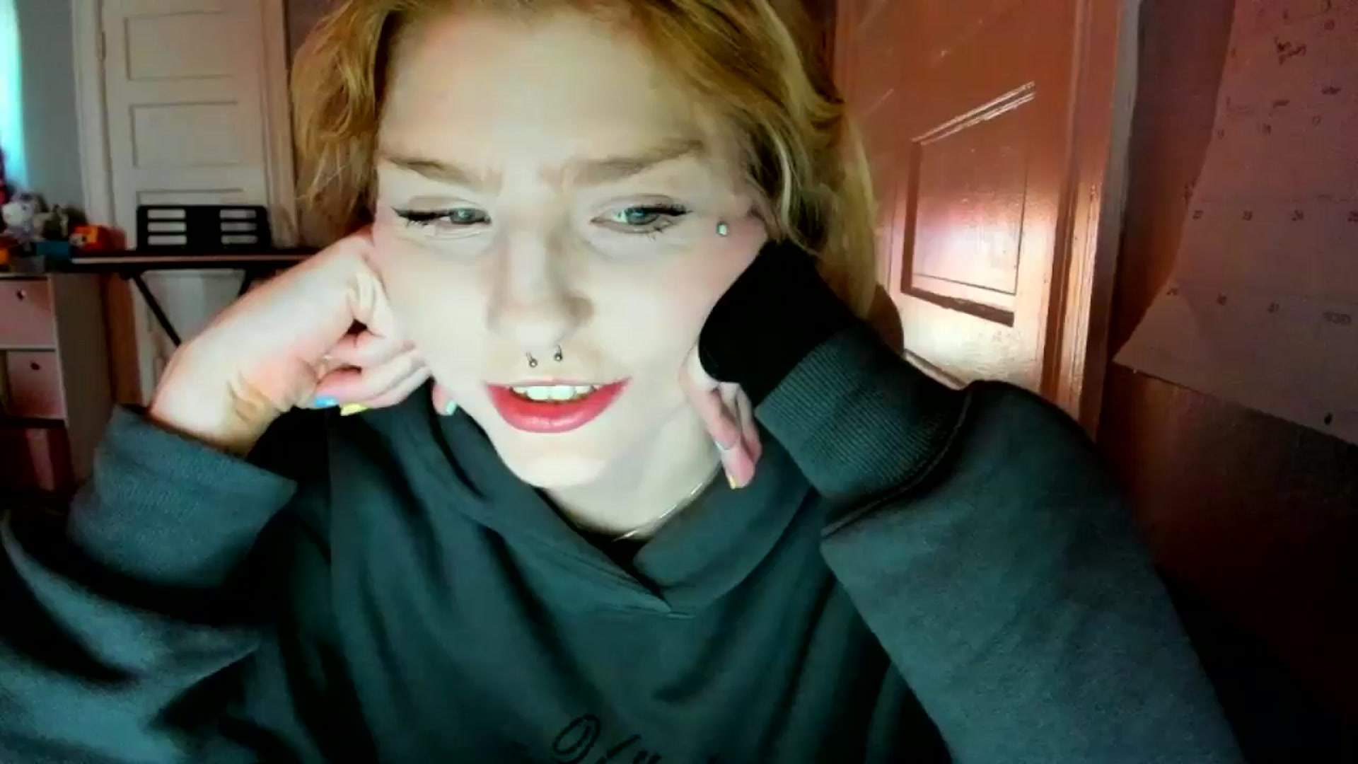 Gallery image thumbnail from DuckChan0's myfreecams stream on, 03/07/2026, 21:23 image 3 of 20